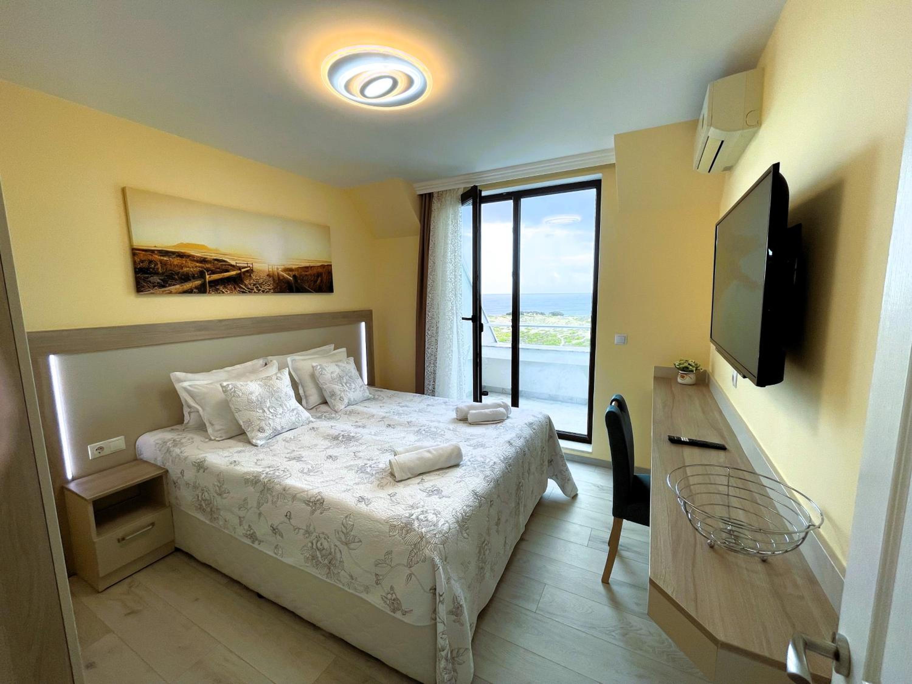 Studio with Sea View photo 1