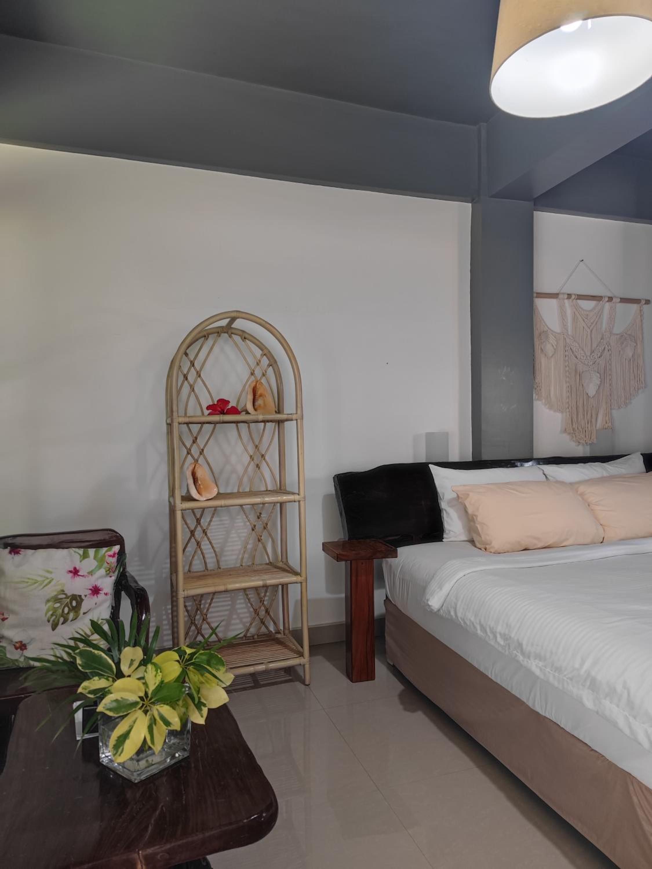King Room with Sea View - Photo 12