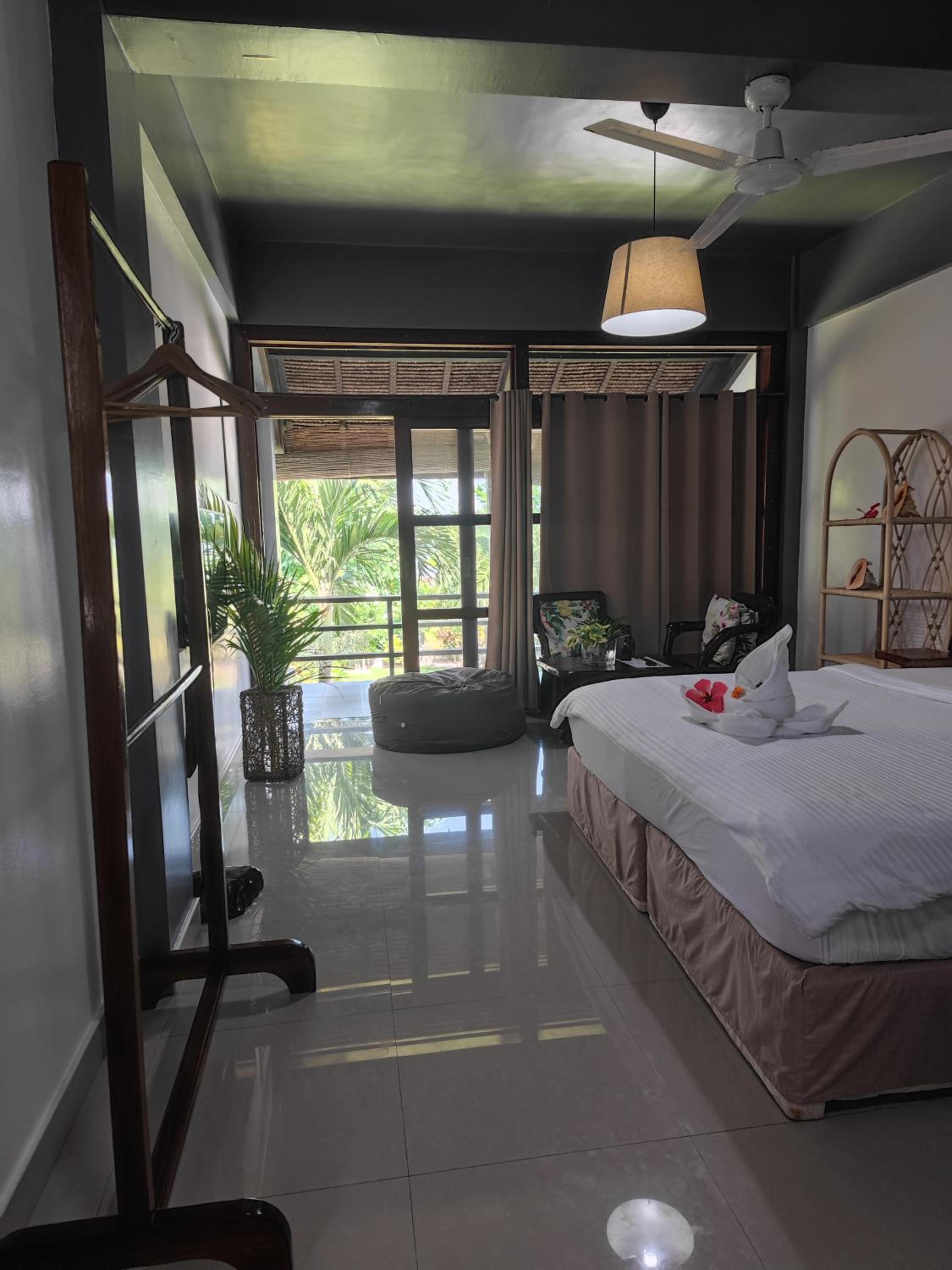 King Room with Sea View - Photo 15