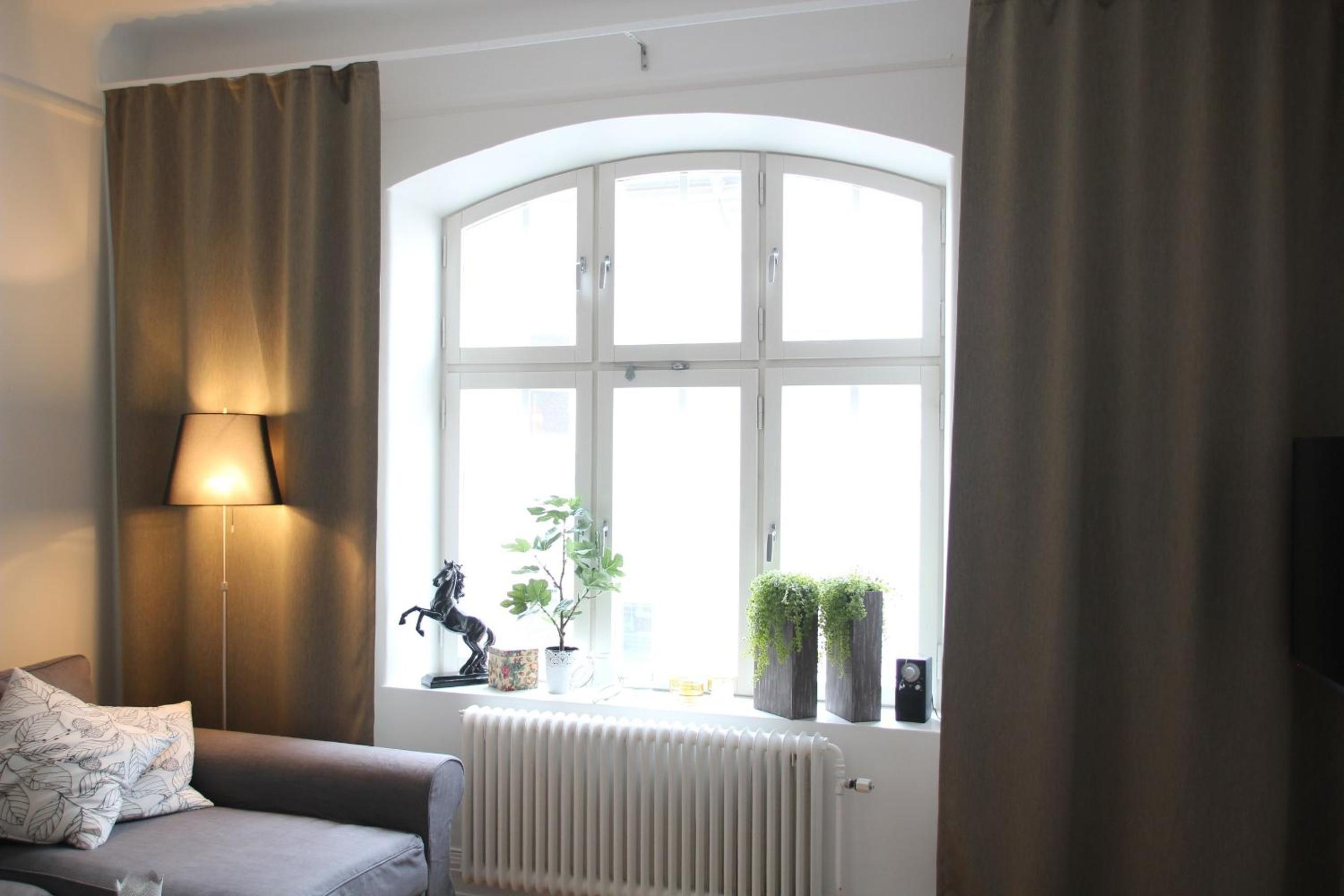 Deluxe Queen Suite - Photo 2