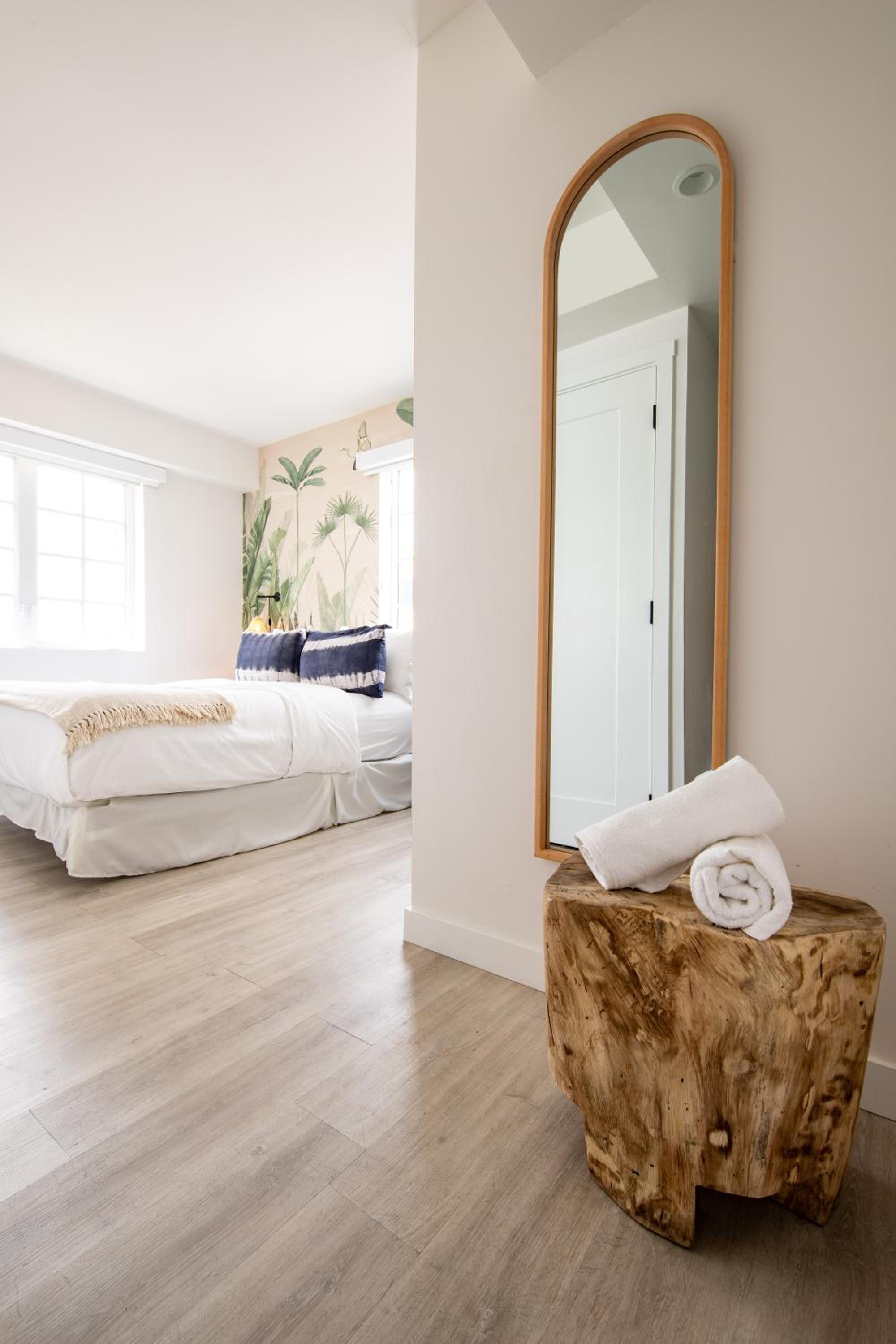 Deluxe Queen Room