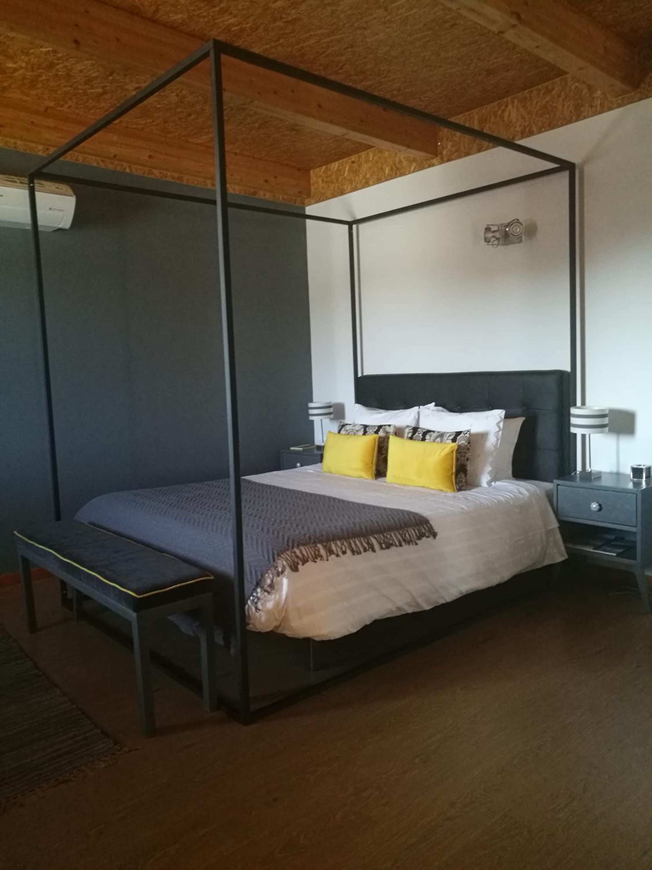 Suite - Photo 3