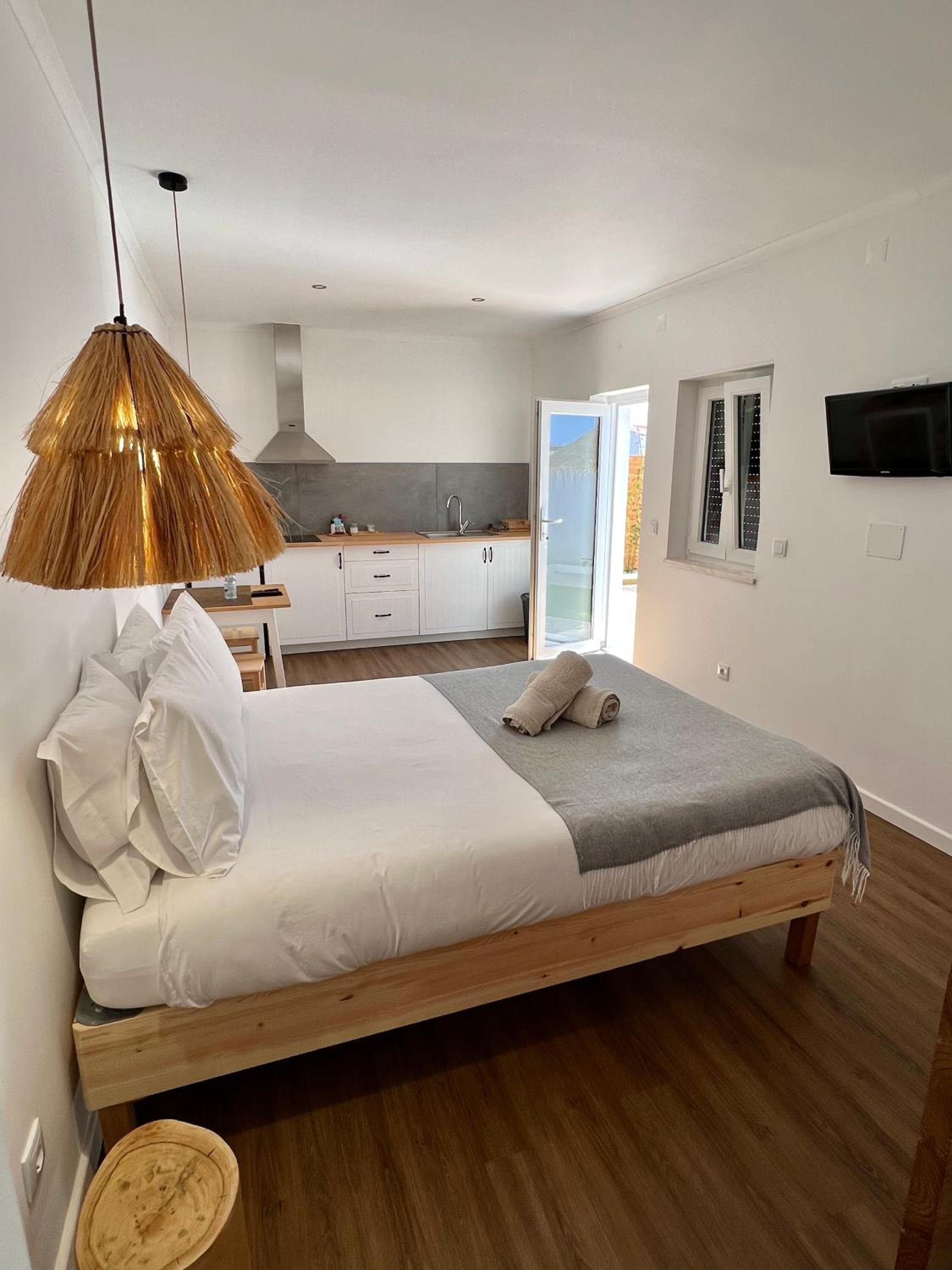 Double Room with Private Bathroom photo 2