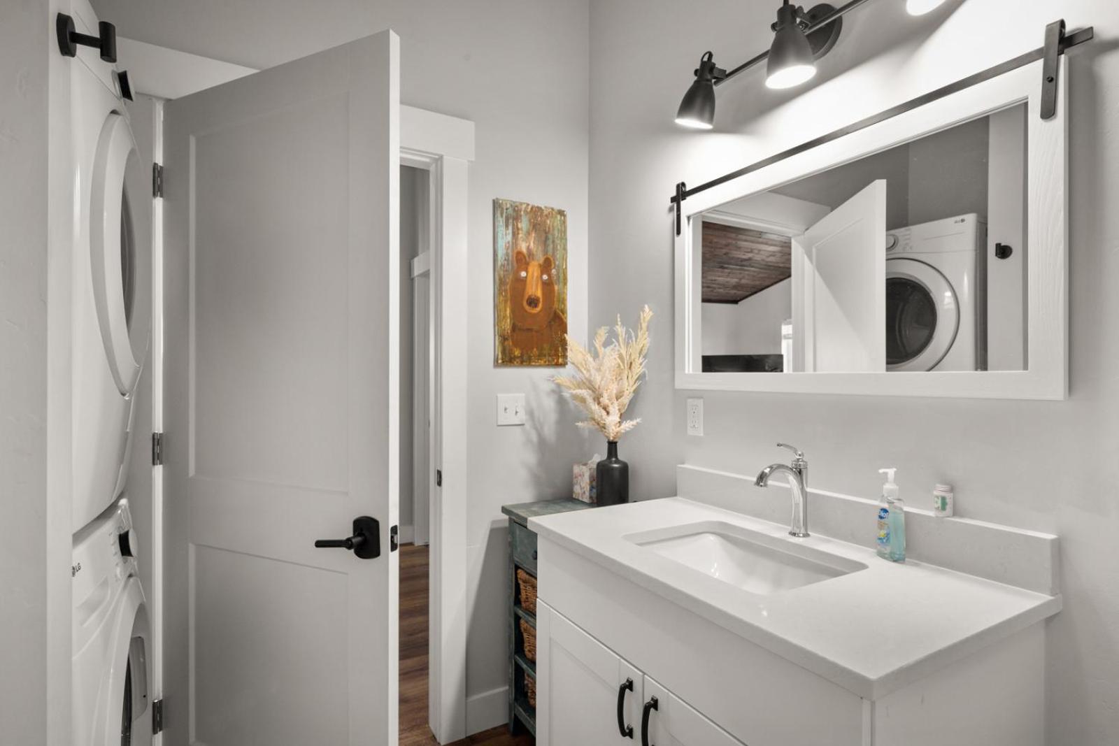Two-Bedroom House photo 3