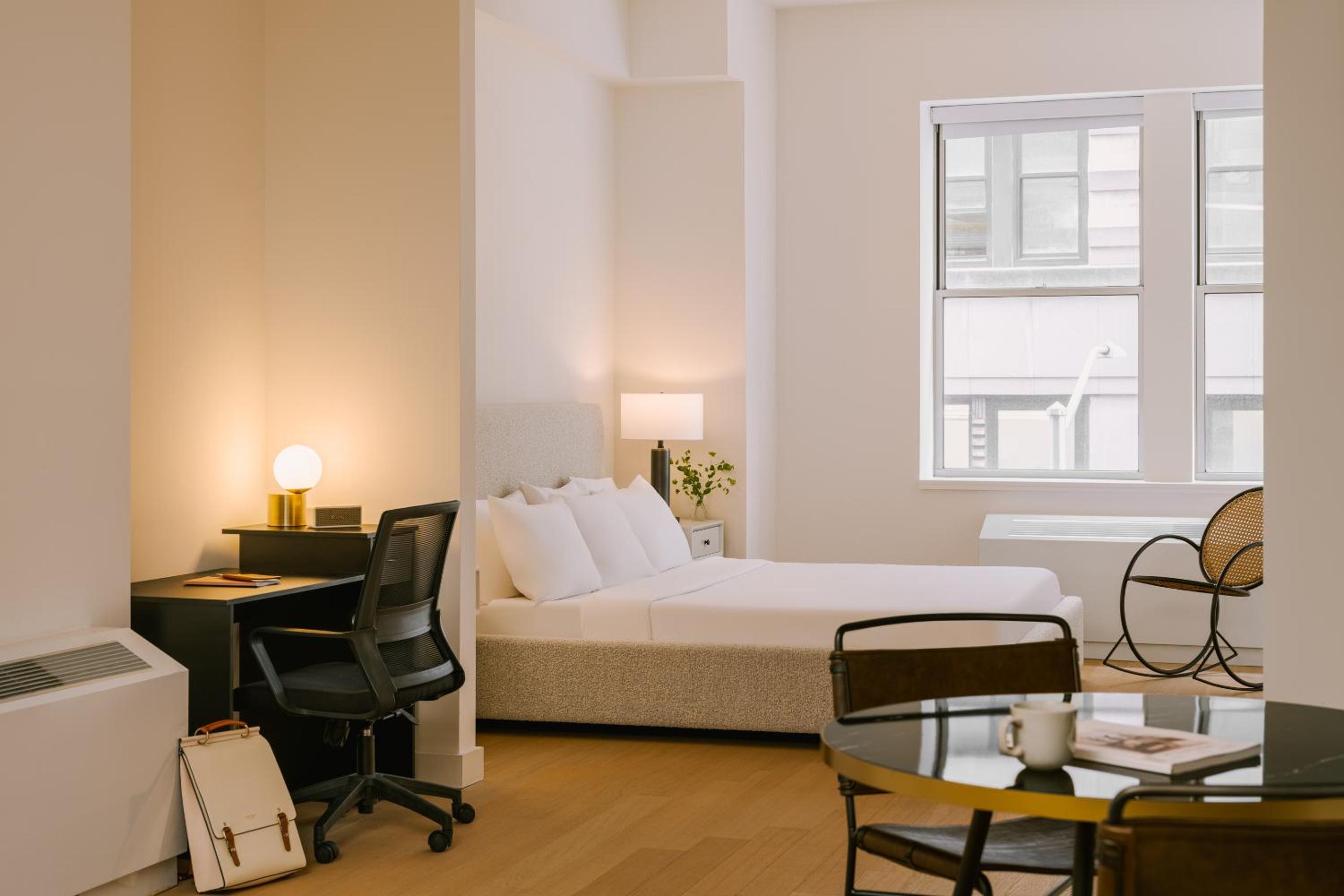 Superior Studio Apartment with Queen and Sofa Bed