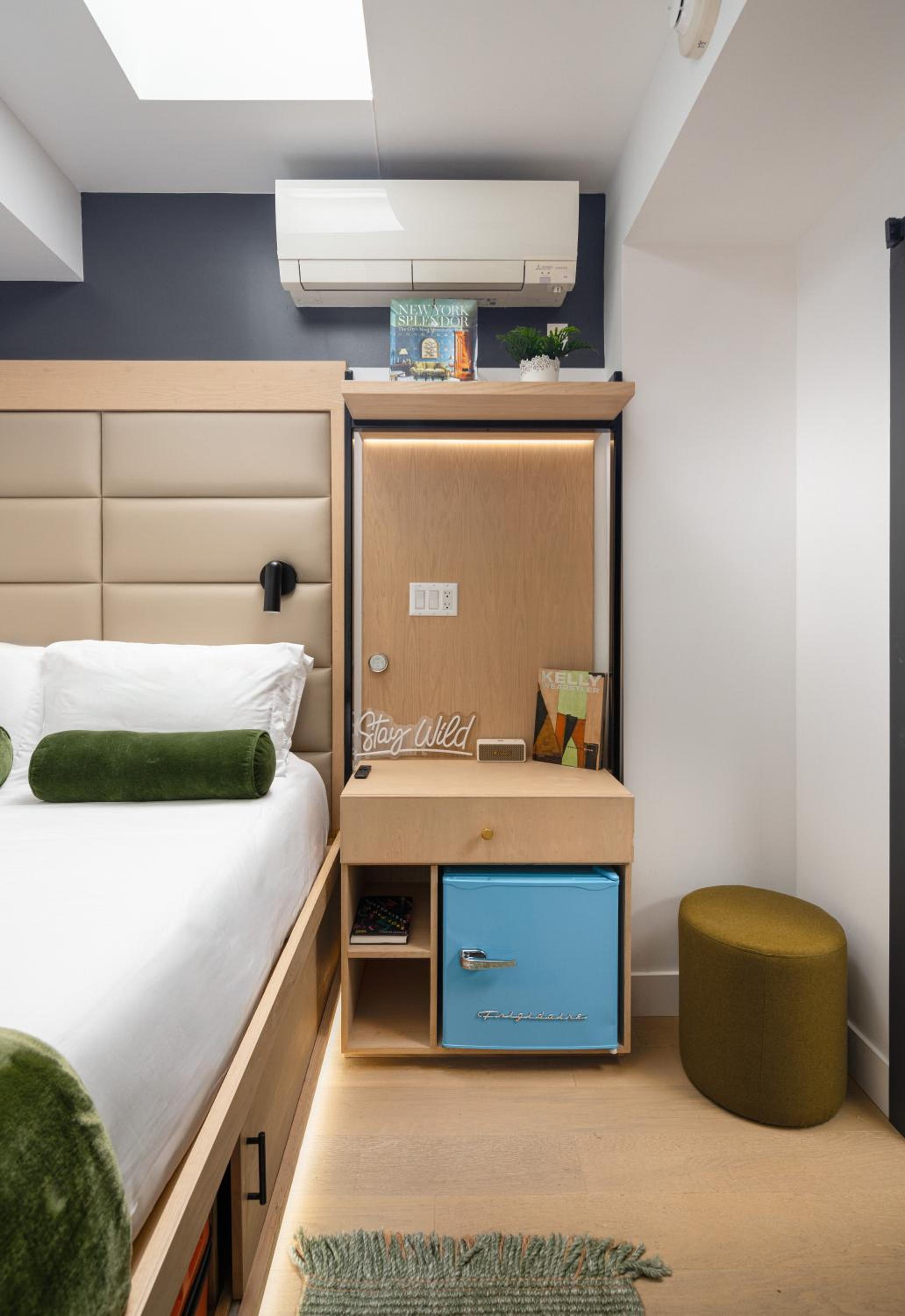 Little Charlie Hotel, Billede 7