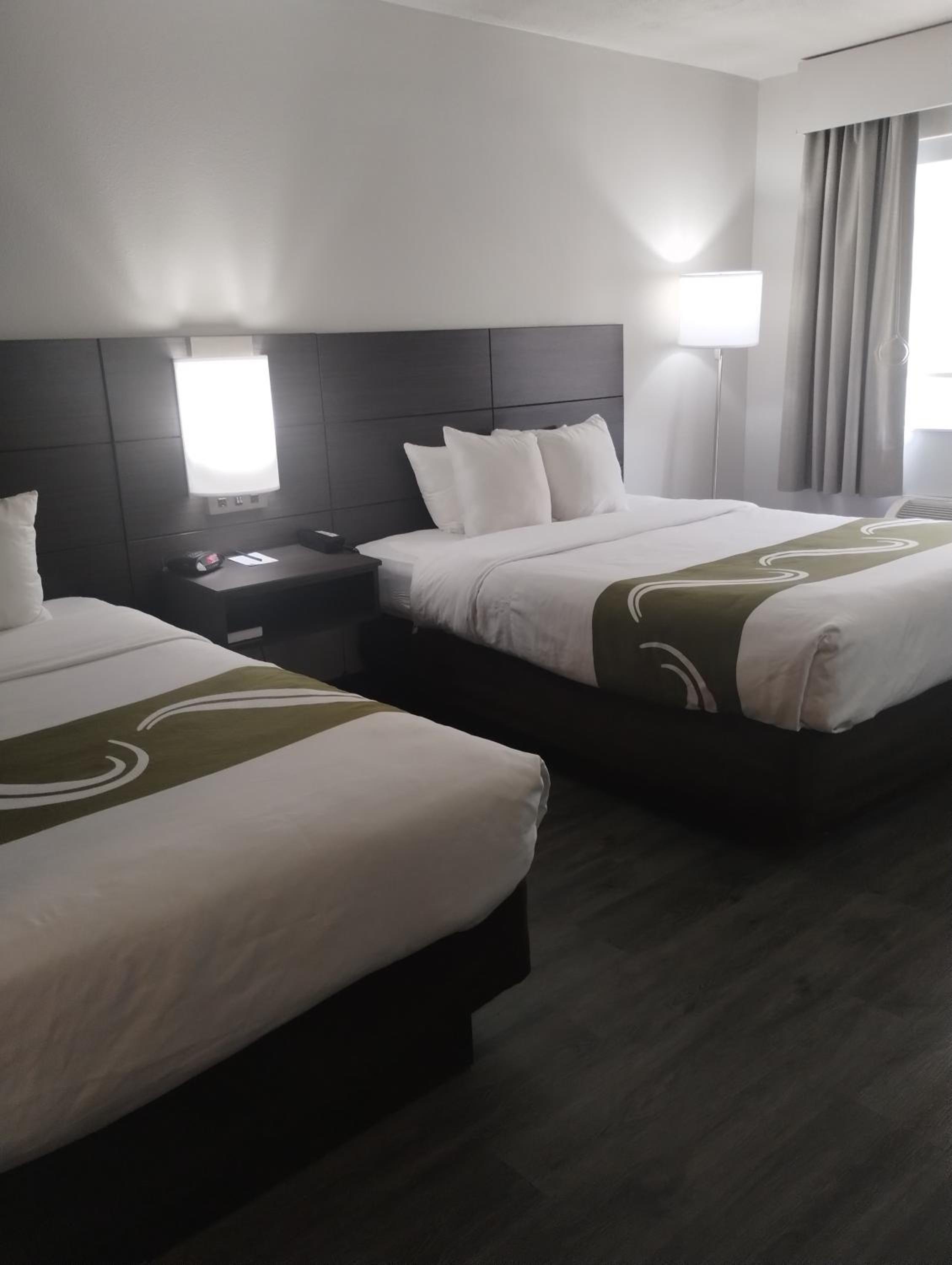 Queen Room with Two Queen Beds - Accessible/Non Smoking - Photo 10