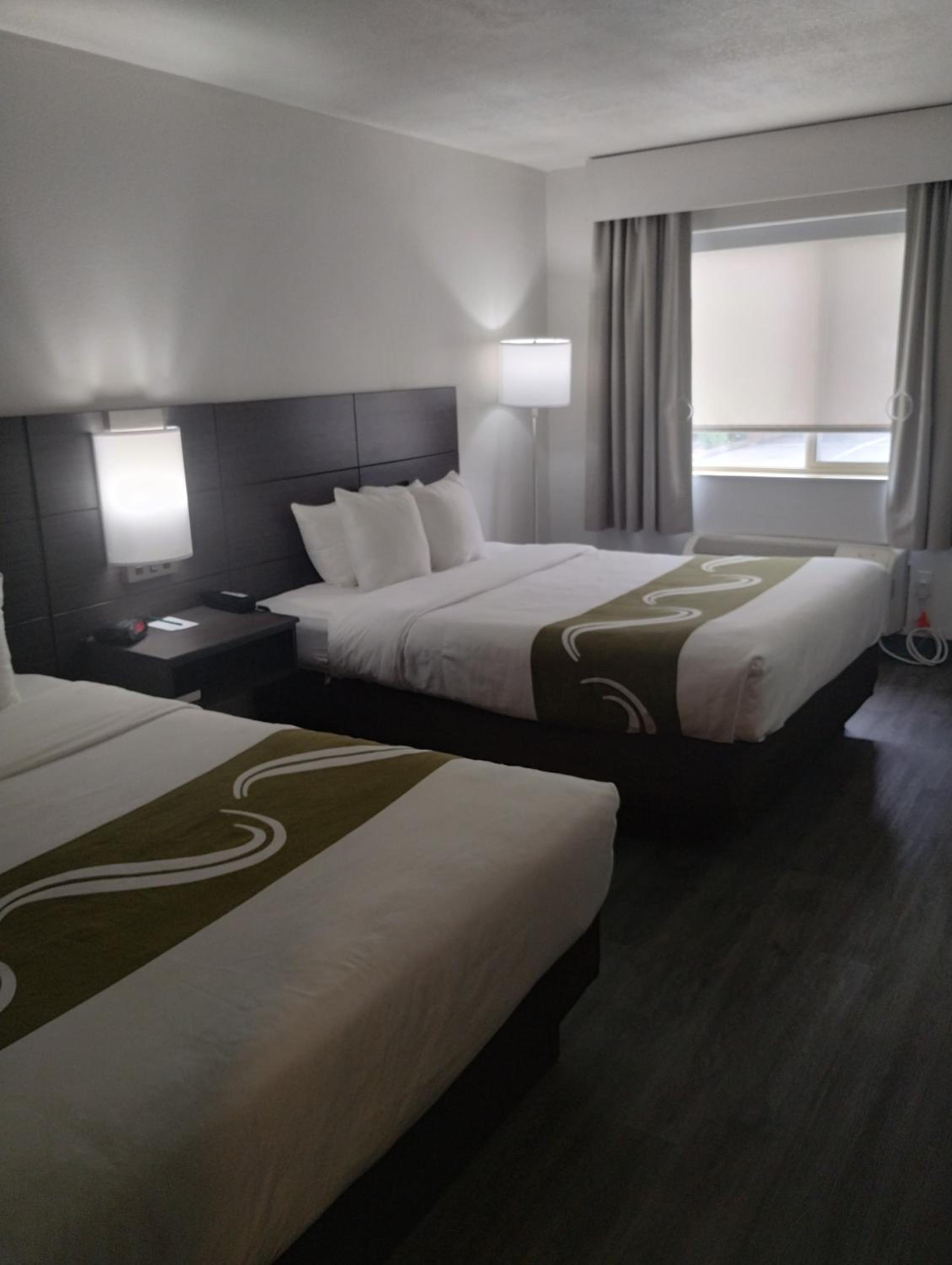 Queen Room with Two Queen Beds - Accessible/Non Smoking - Photo 7