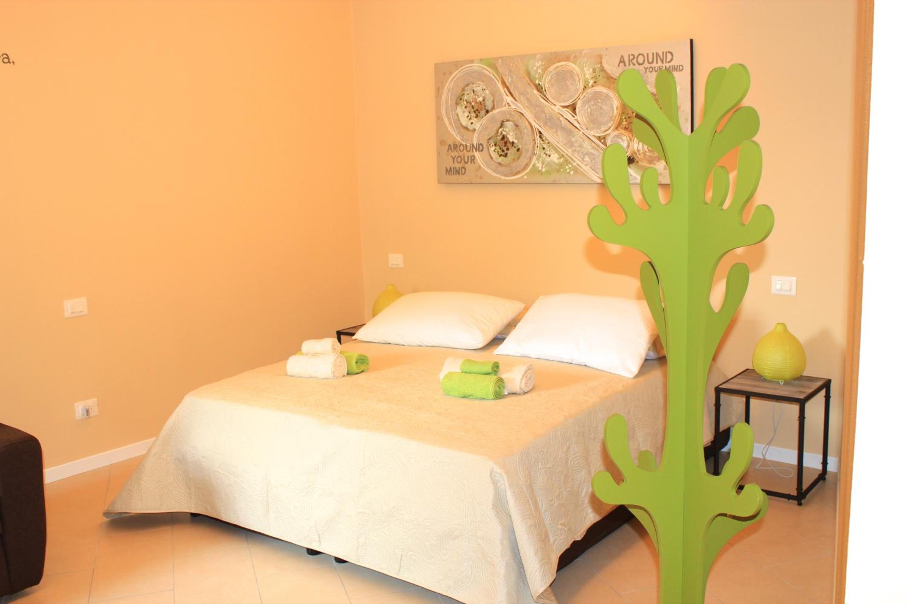 Double or Twin Room with Private Bathroom - Photo 1