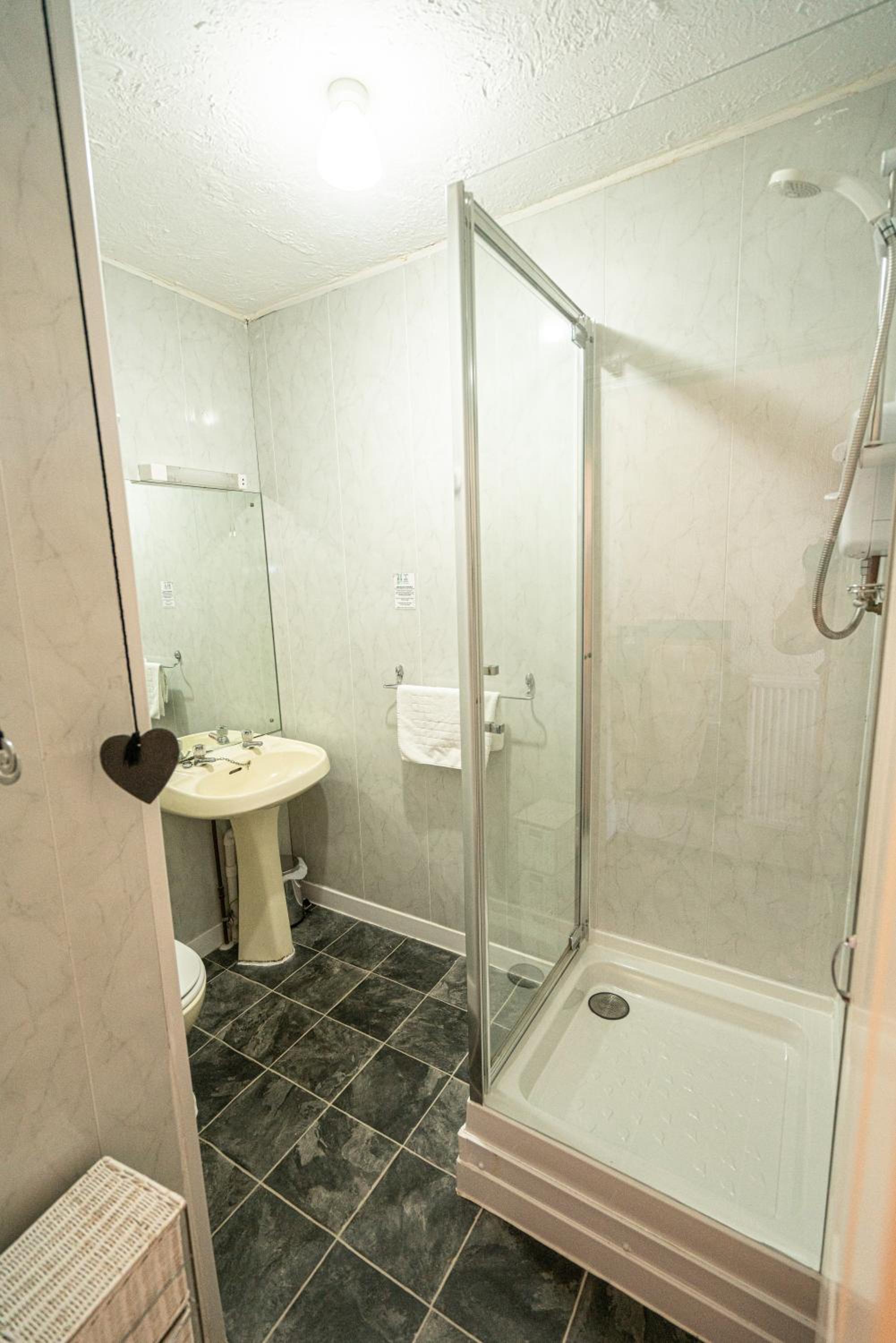 Deluxe Twin Room with Sea View photo 2