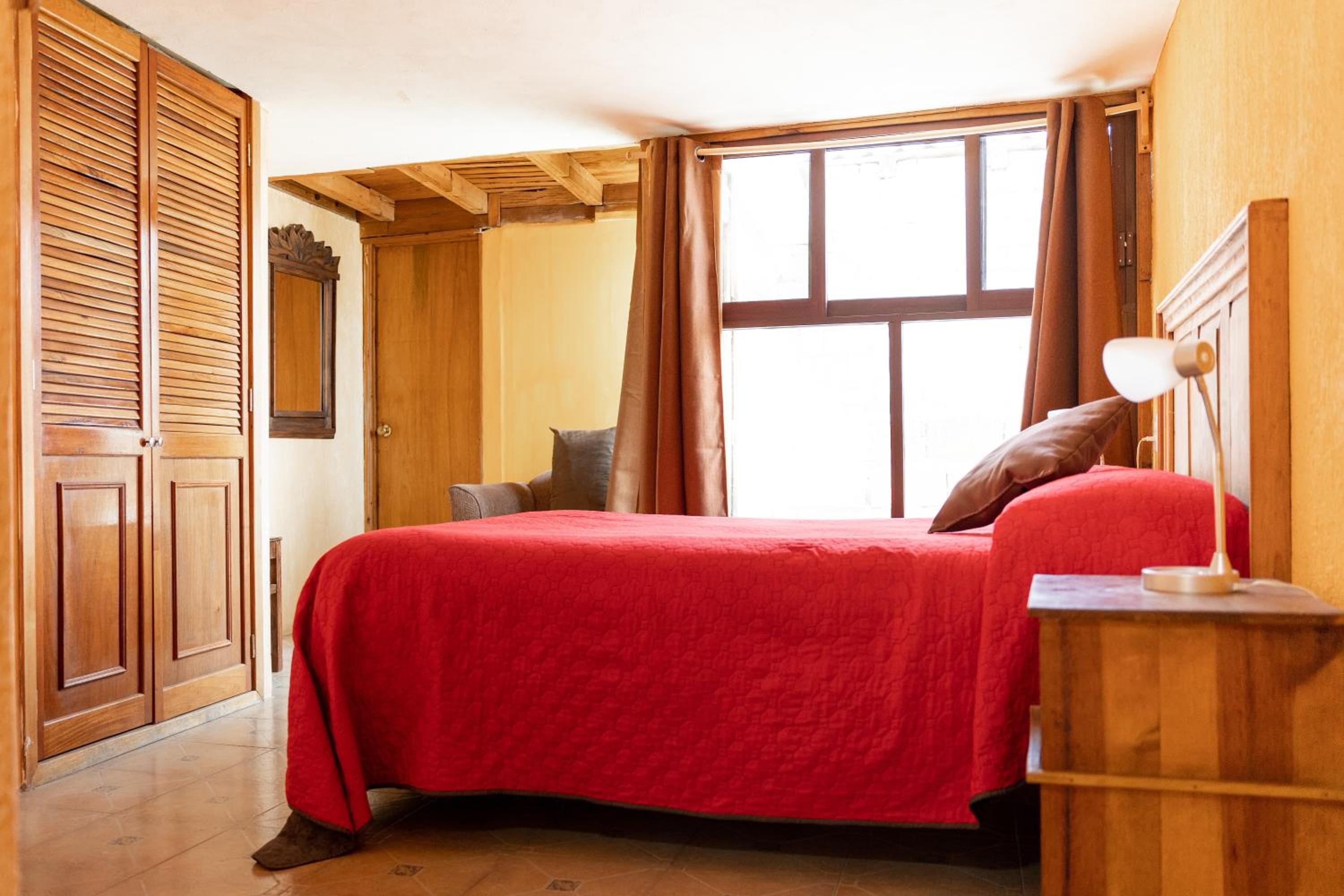 Standard Double Room - Photo 4