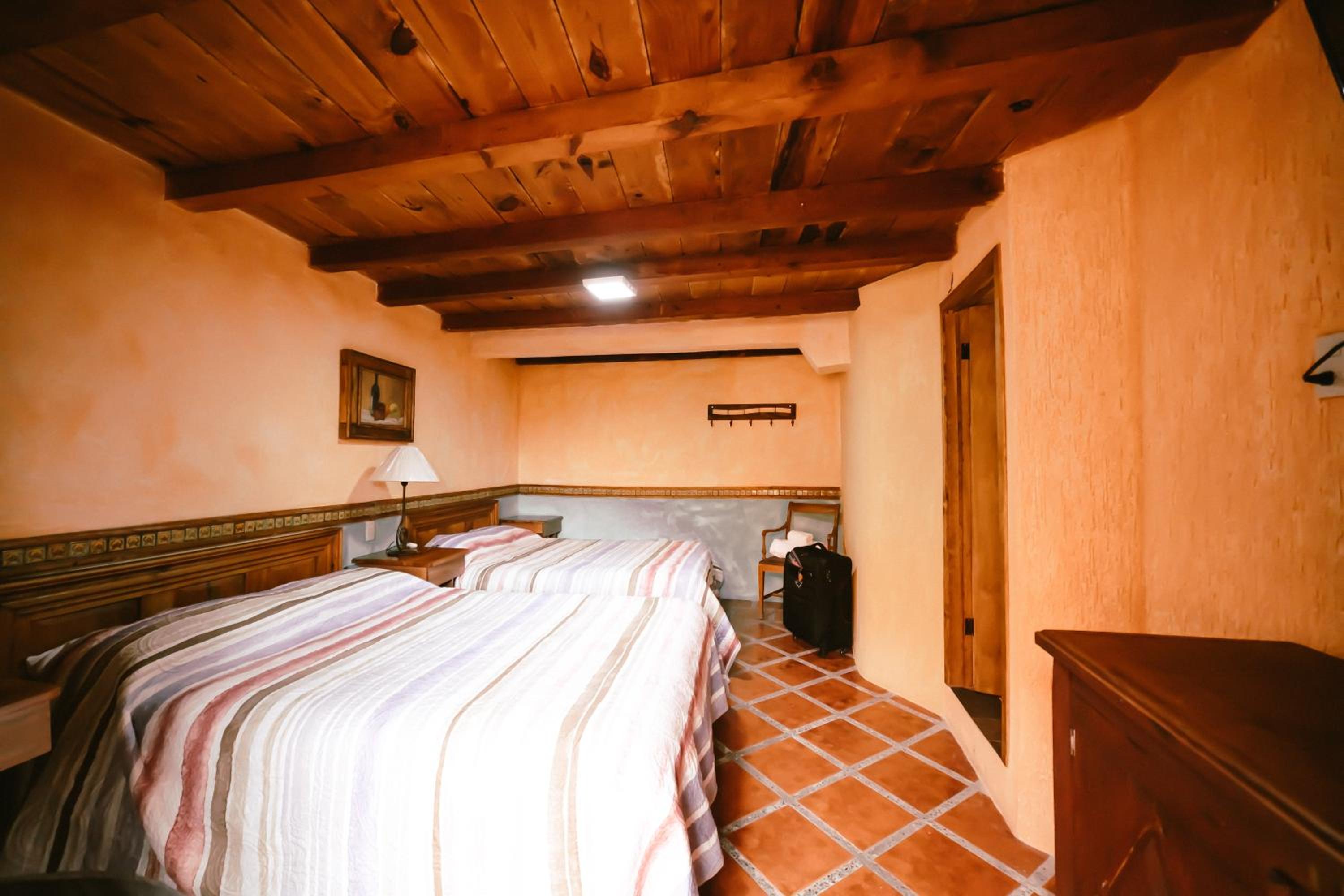 Quadruple Room - Photo 3