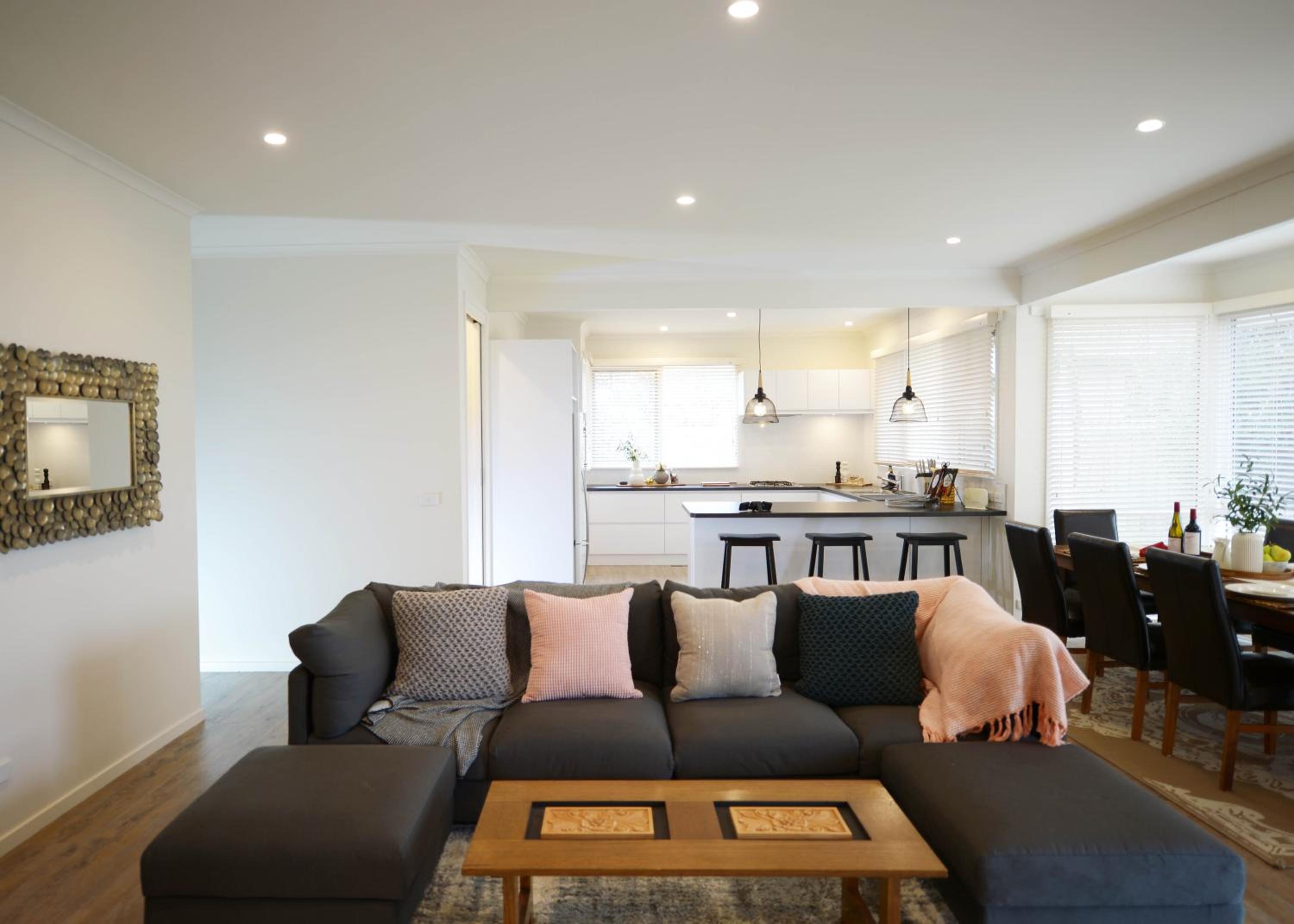 Three-Bedroom House photo 2