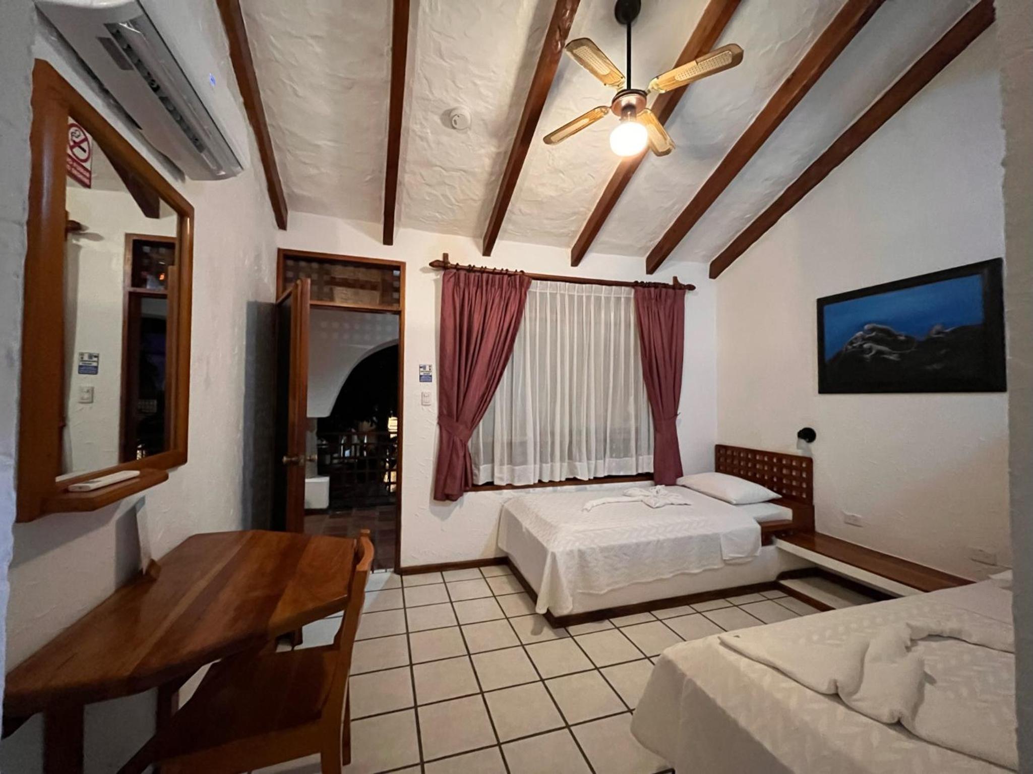 Standard Twin Room photo 3