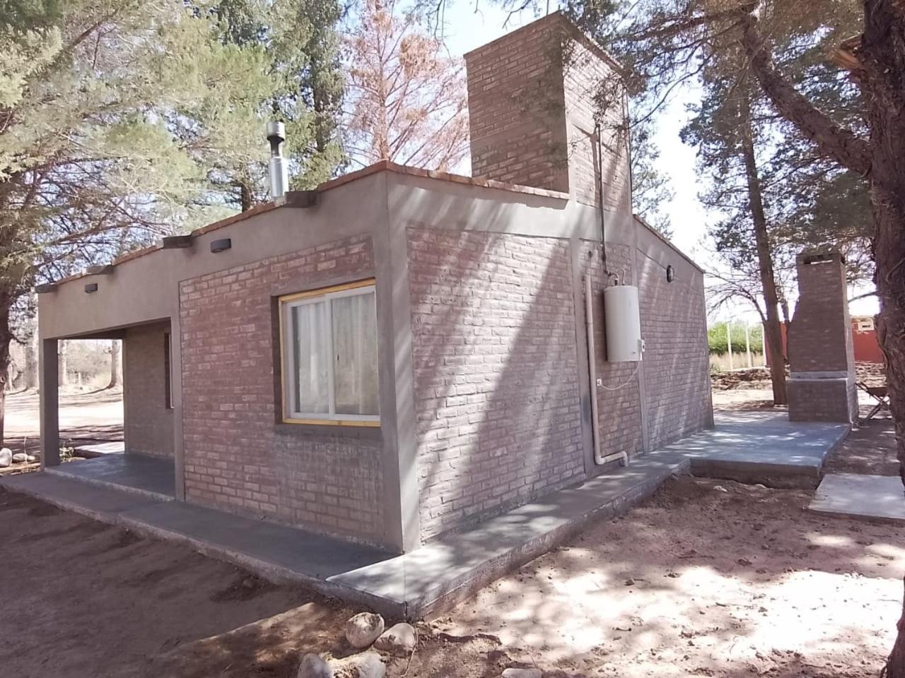 Three-Bedroom House photo 2