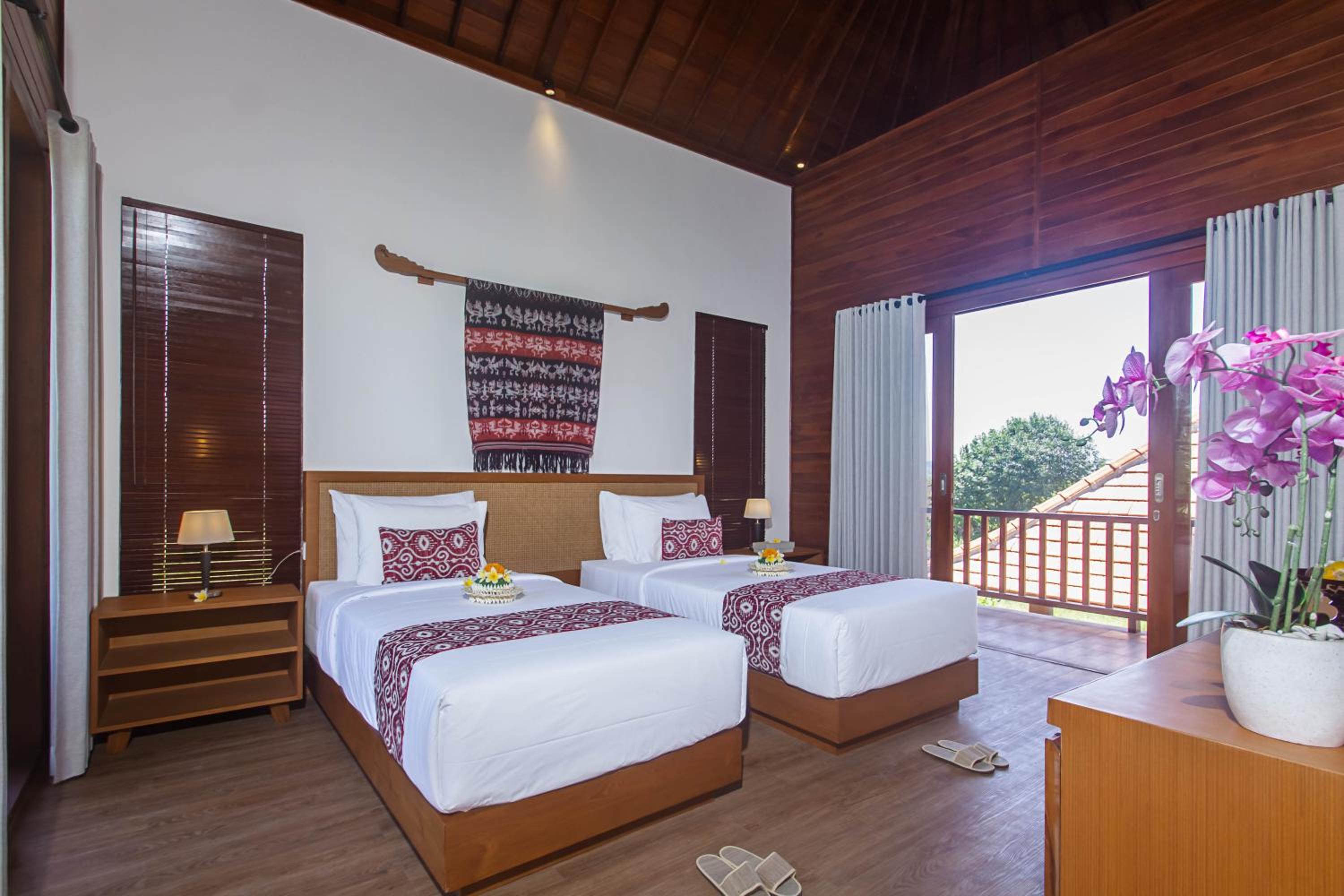 Superior Twin Room with Garden View - Photo 3