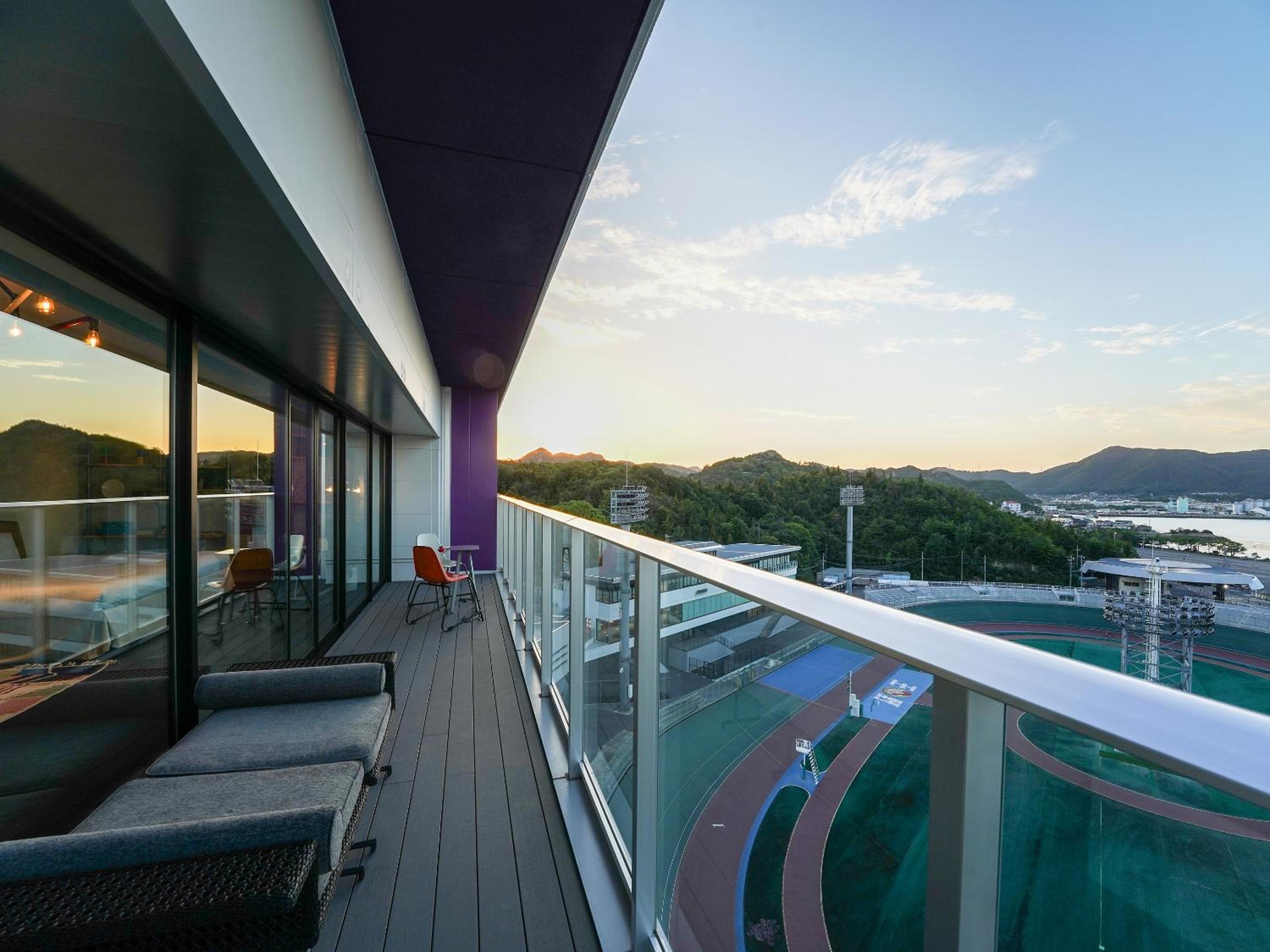 Suite with Sea View - Photo 3