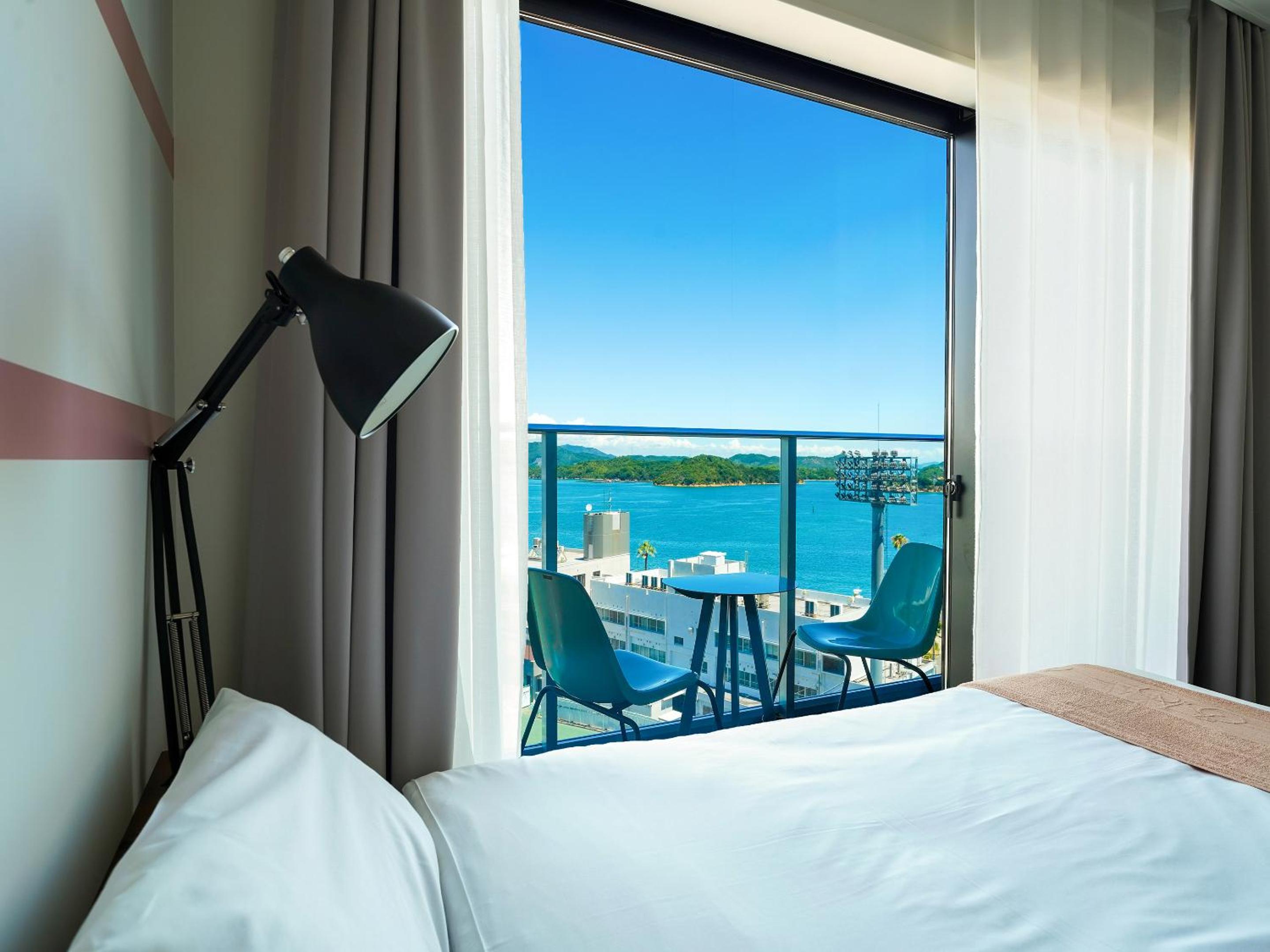Twin Room with Sea View - Photo 4