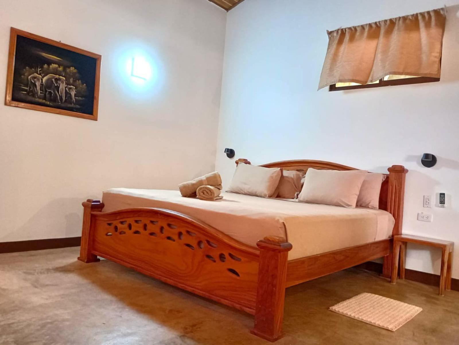 King Studio with Sofa Bed