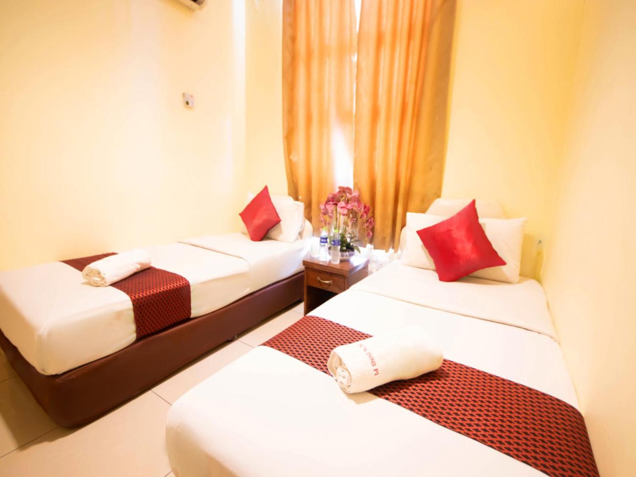 Standard Twin Room with Sea View photo 2