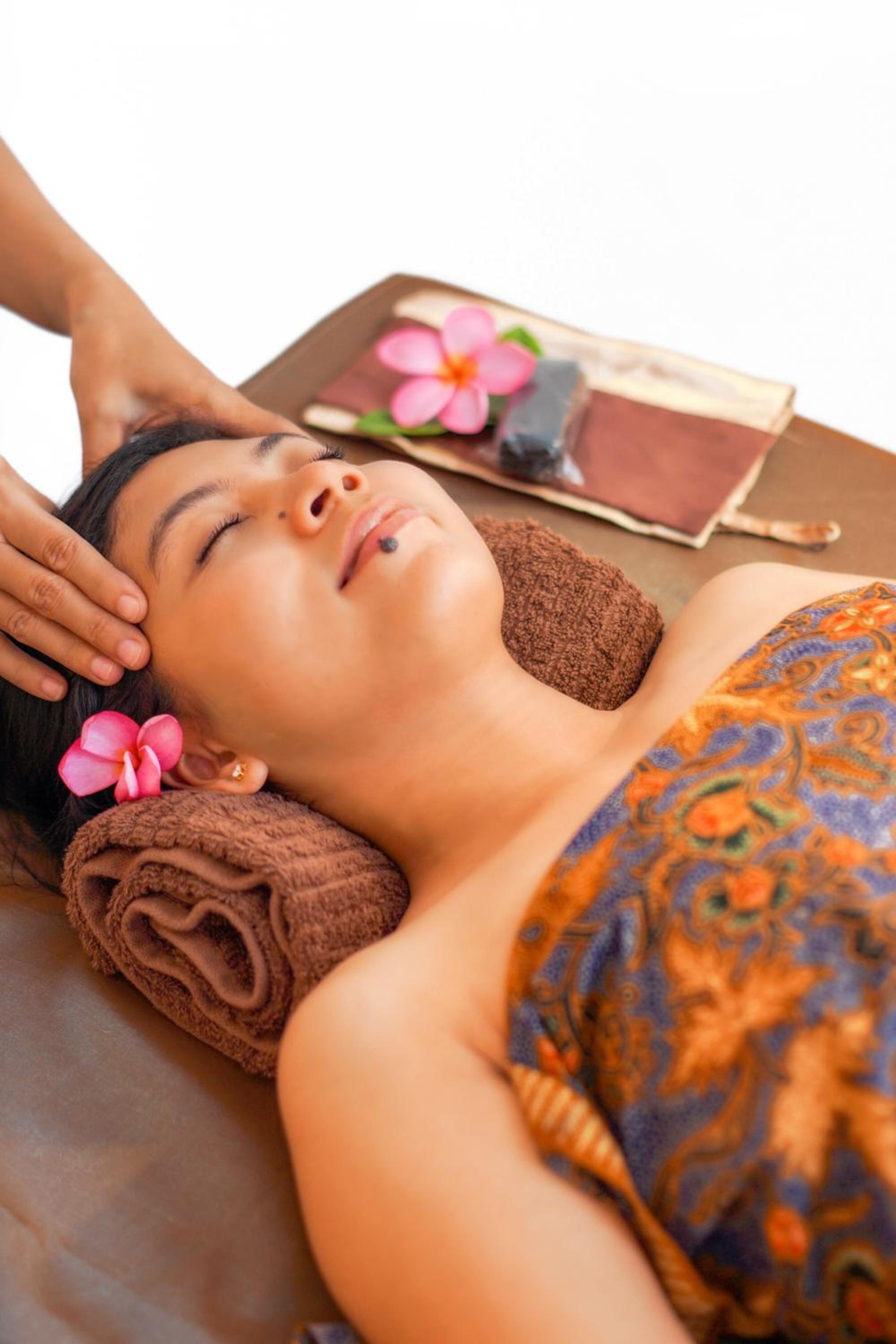 Special Offer at Deluxe Garden View with 20 Mins Back & Shoulder Massage for Two Person - Photo 5