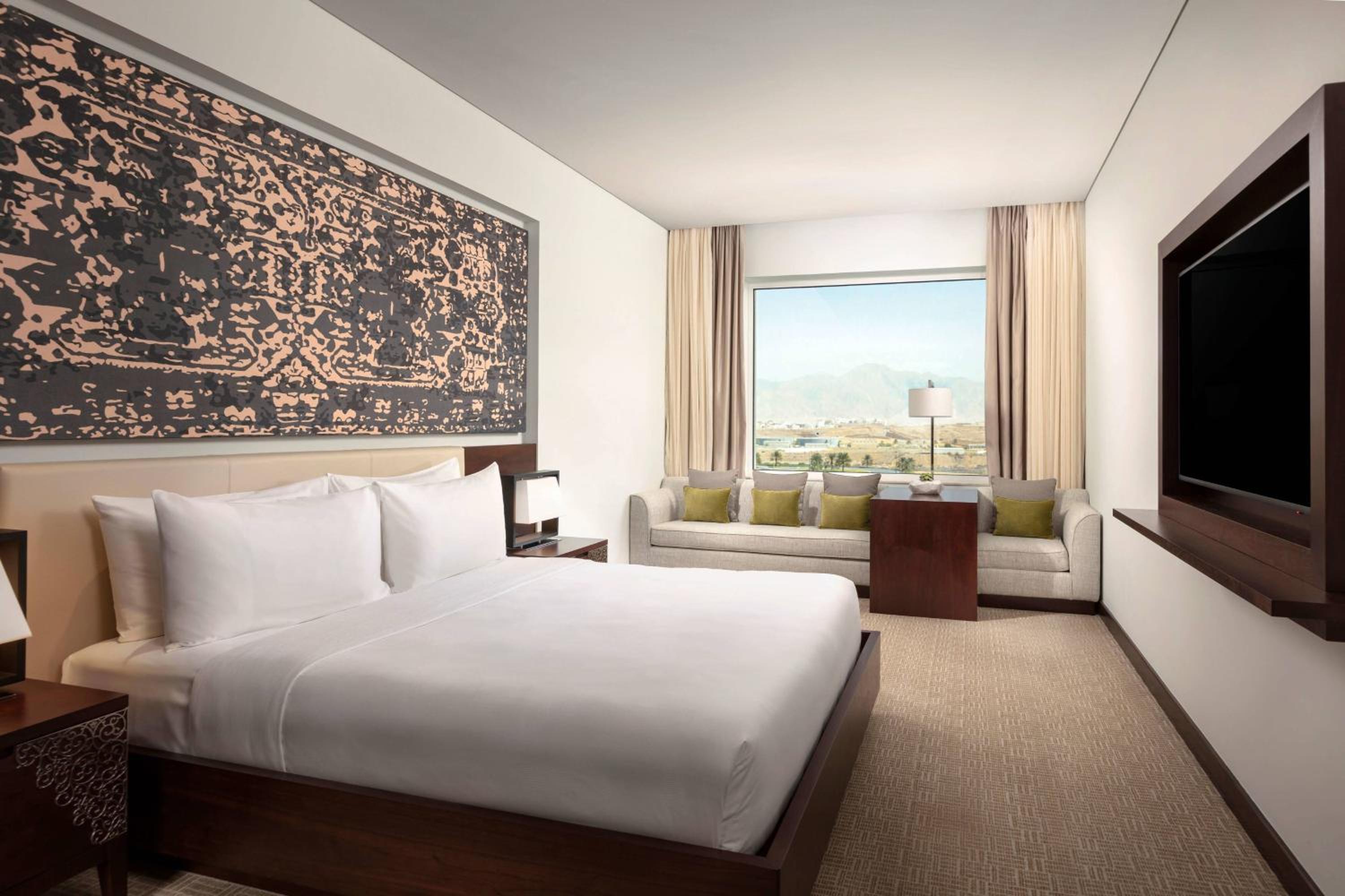 Executive King Room with 24-hour Lounge Access photo 1