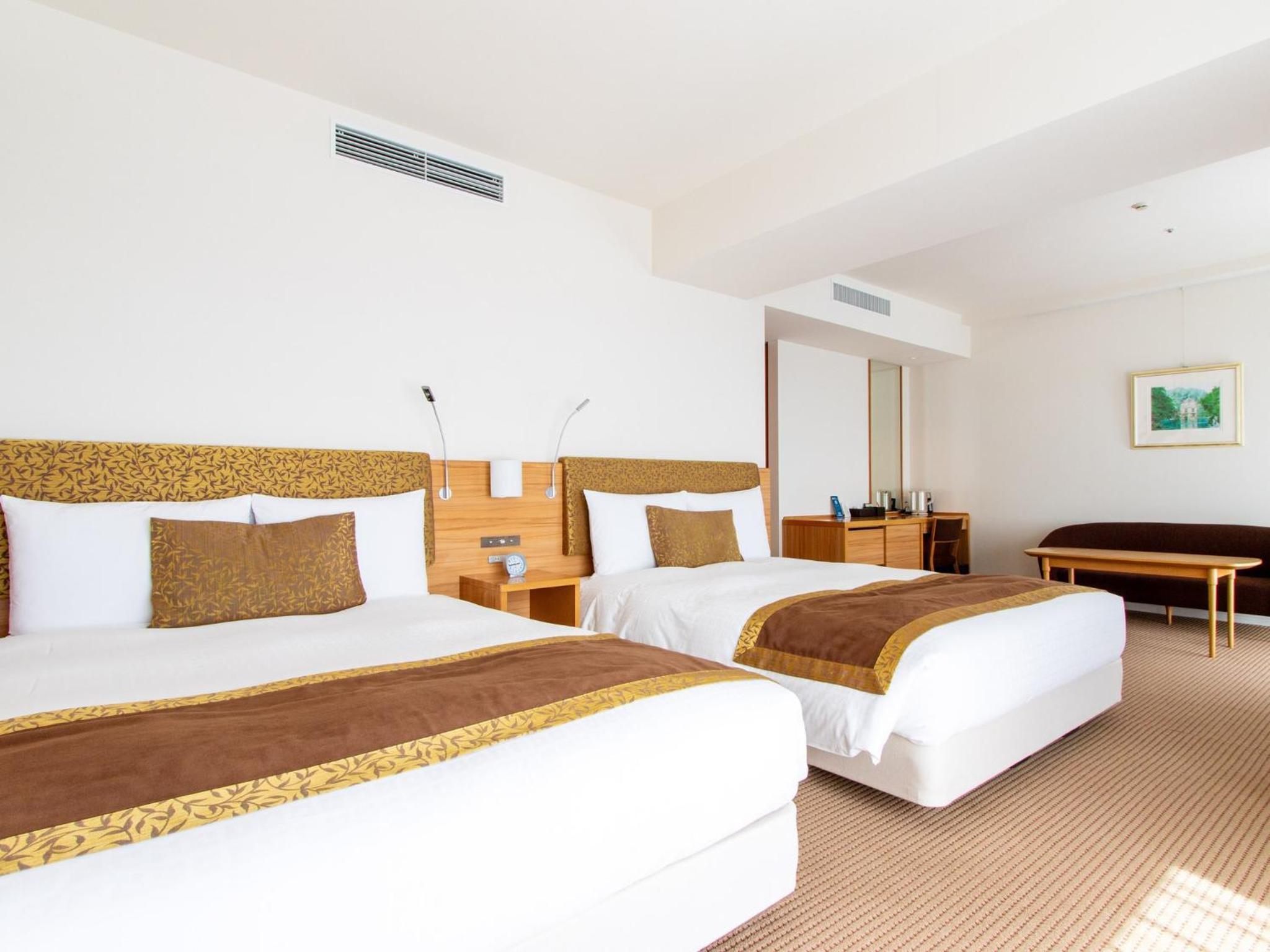 Deluxe Twin Room   with Mt. Fuji Susono View, Mid floor - Photo 2