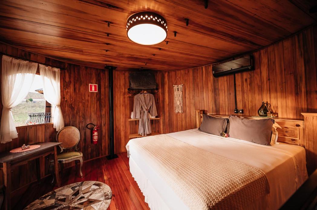 Deluxe Double Room with Bath photo 1