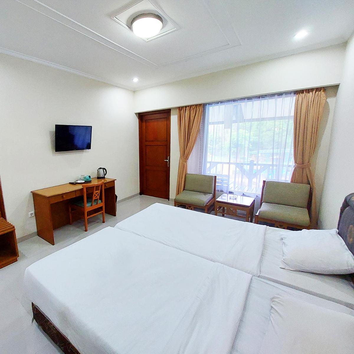 Superior Twin Room - Photo 1