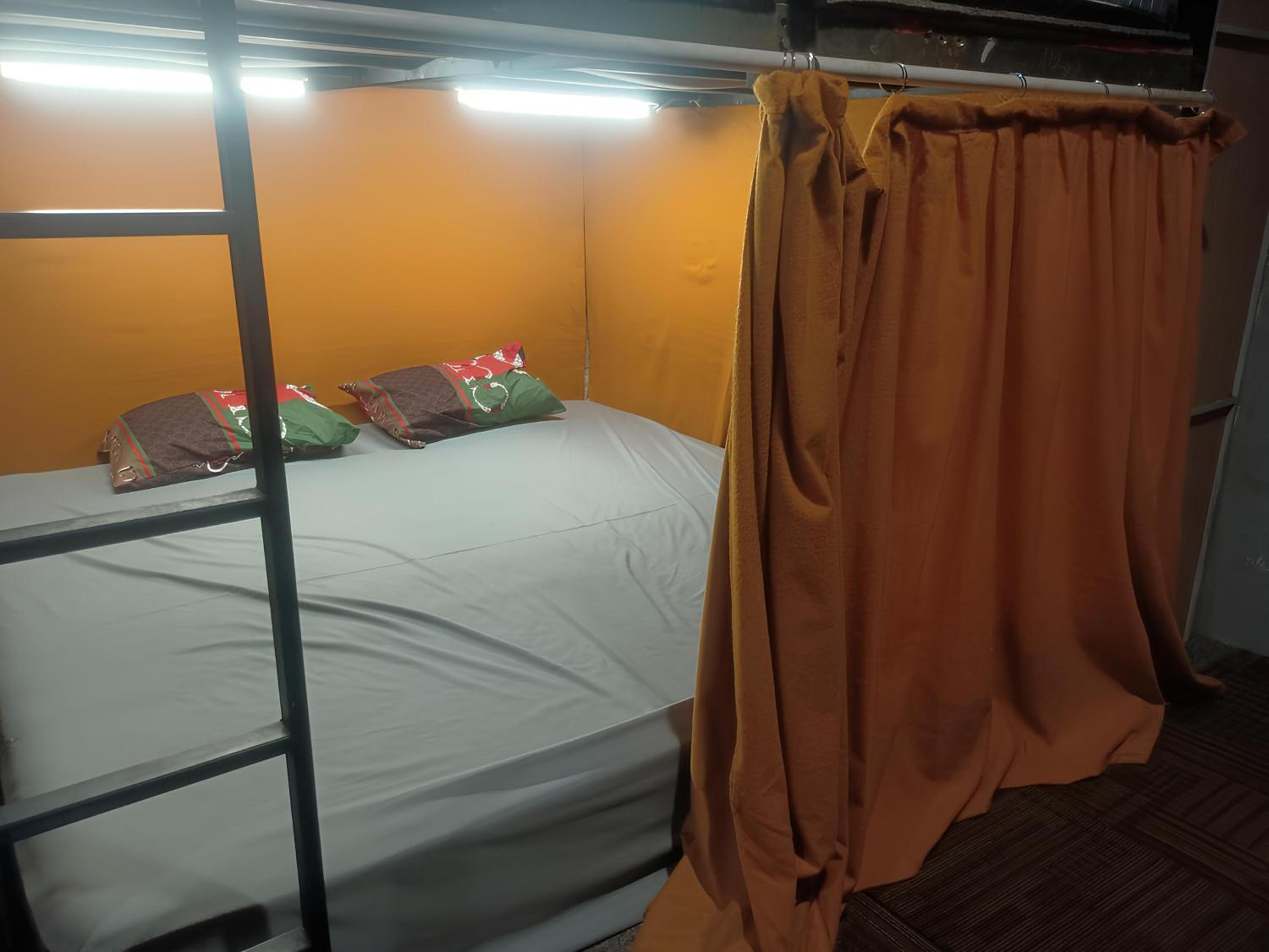 Double Room - Photo 8