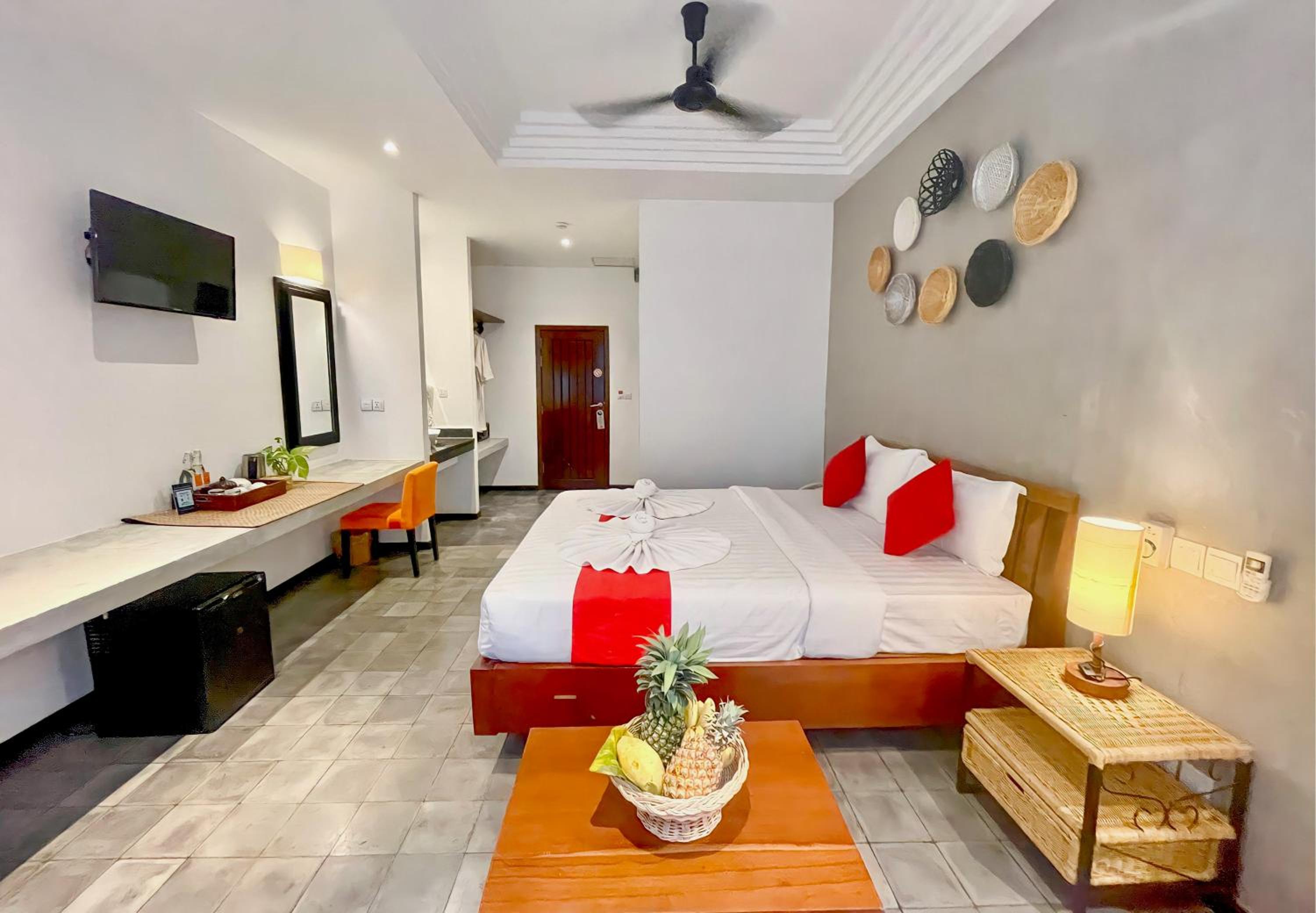 Cabana Double With Balcony - Free Pick Up - Photo 1