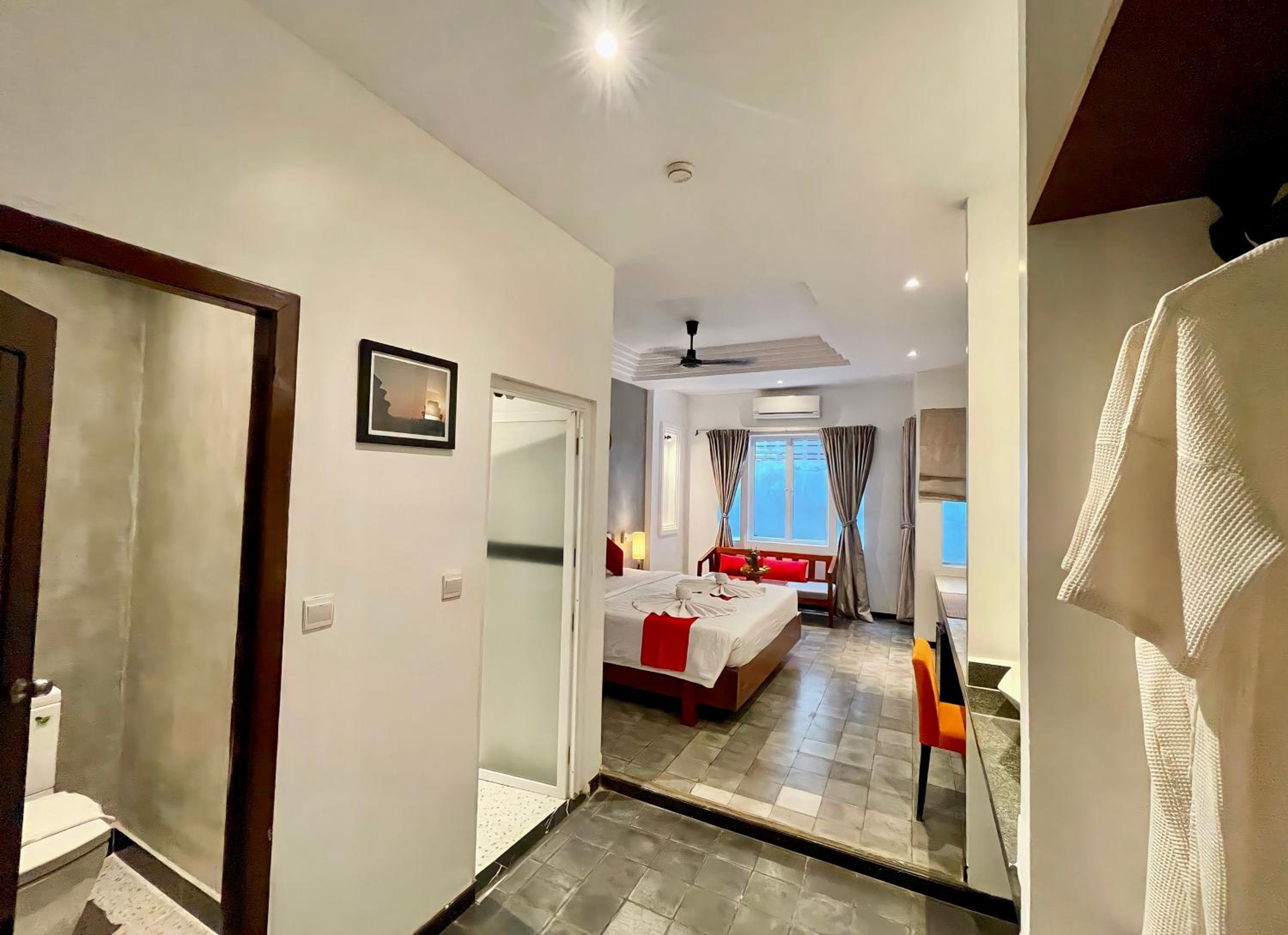 Cabana Double With Balcony - Free Pick Up - Photo 6