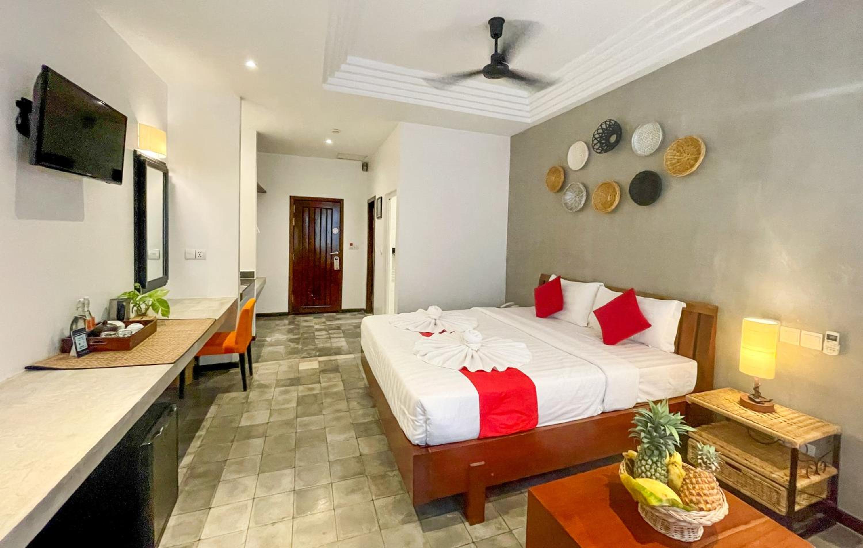Cabana Double With Balcony - Free Pick Up - Photo 9