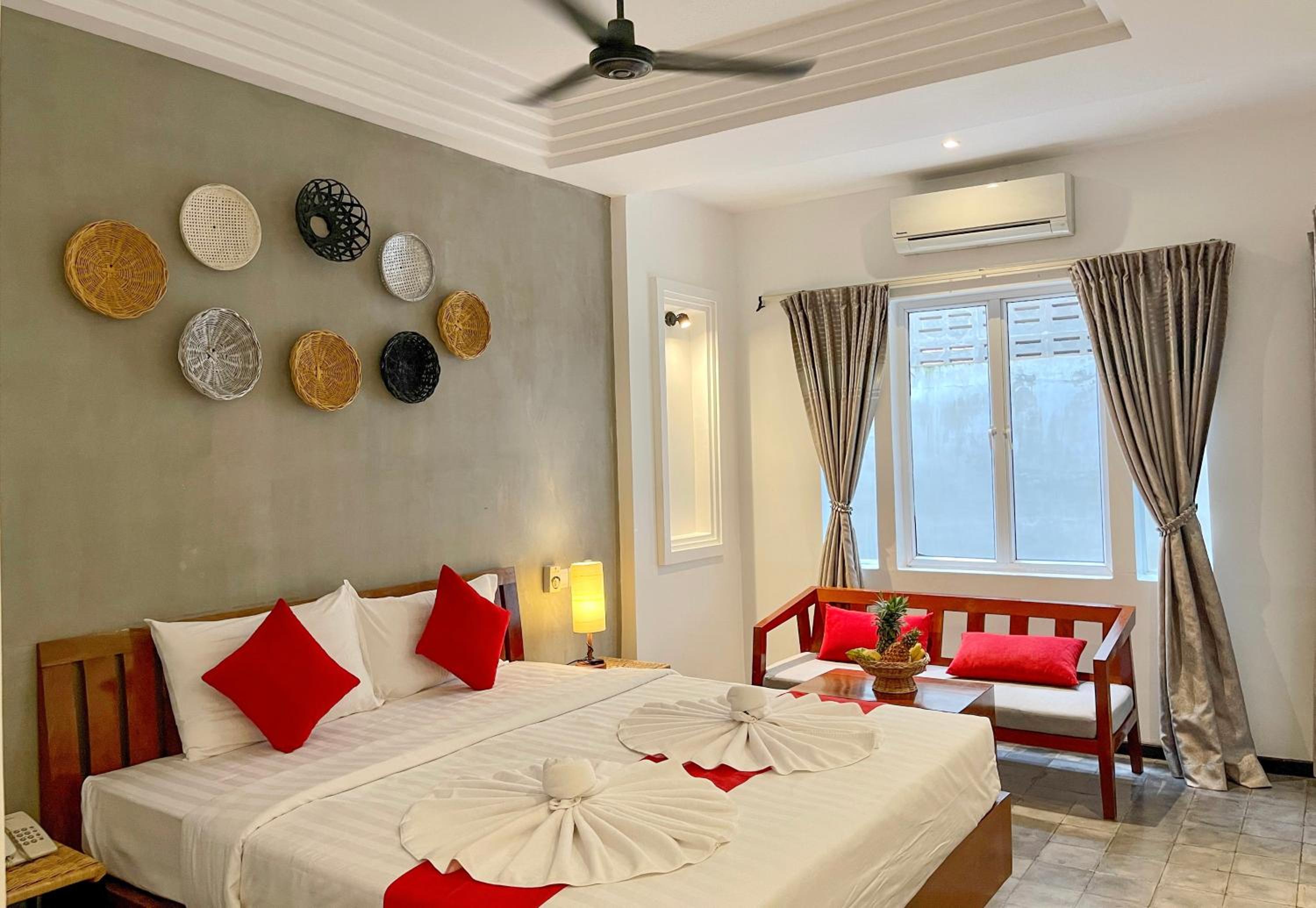 Cabana Double With Balcony - Free Pick Up - Photo 8