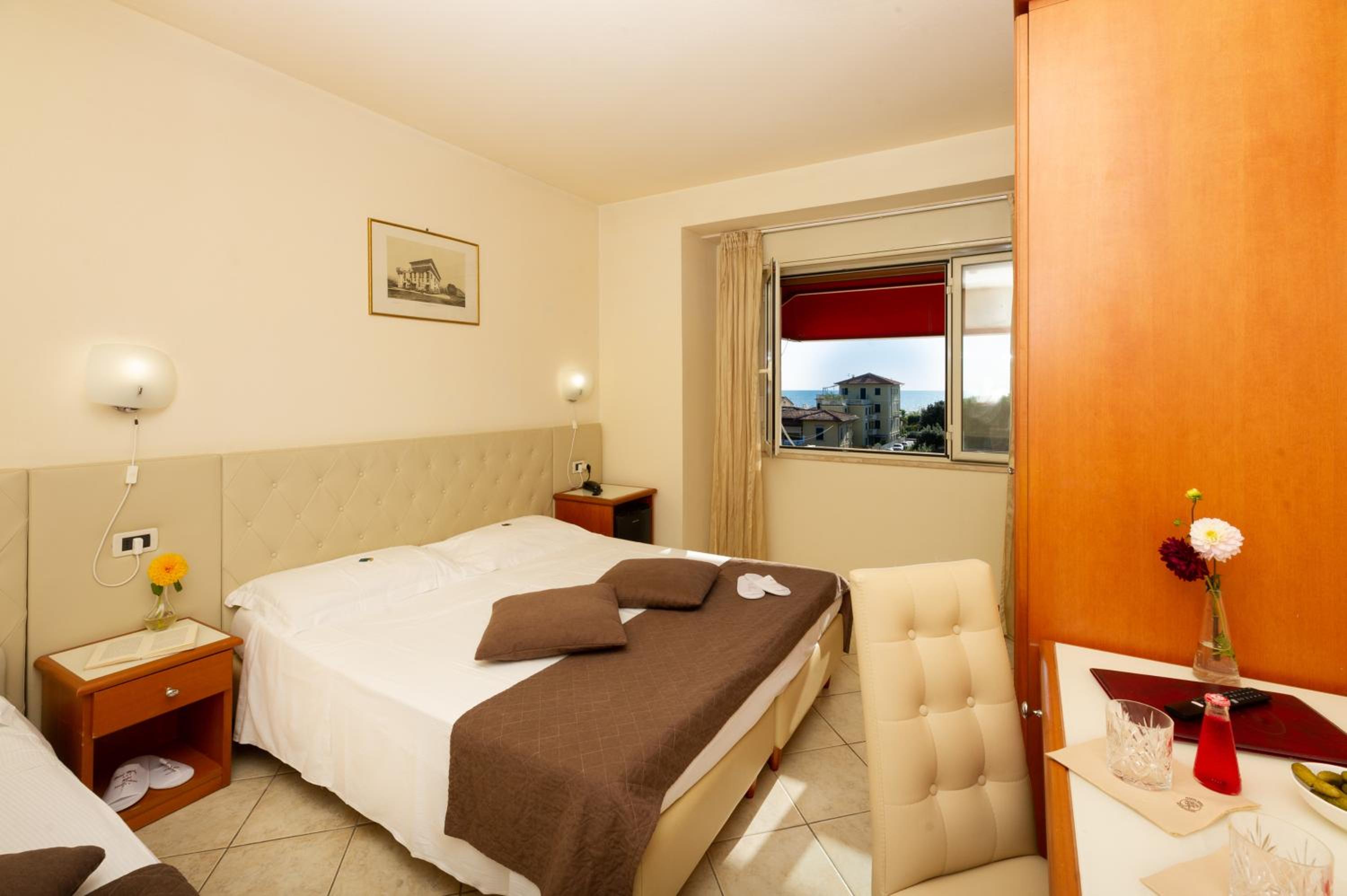 Basic Triple Room