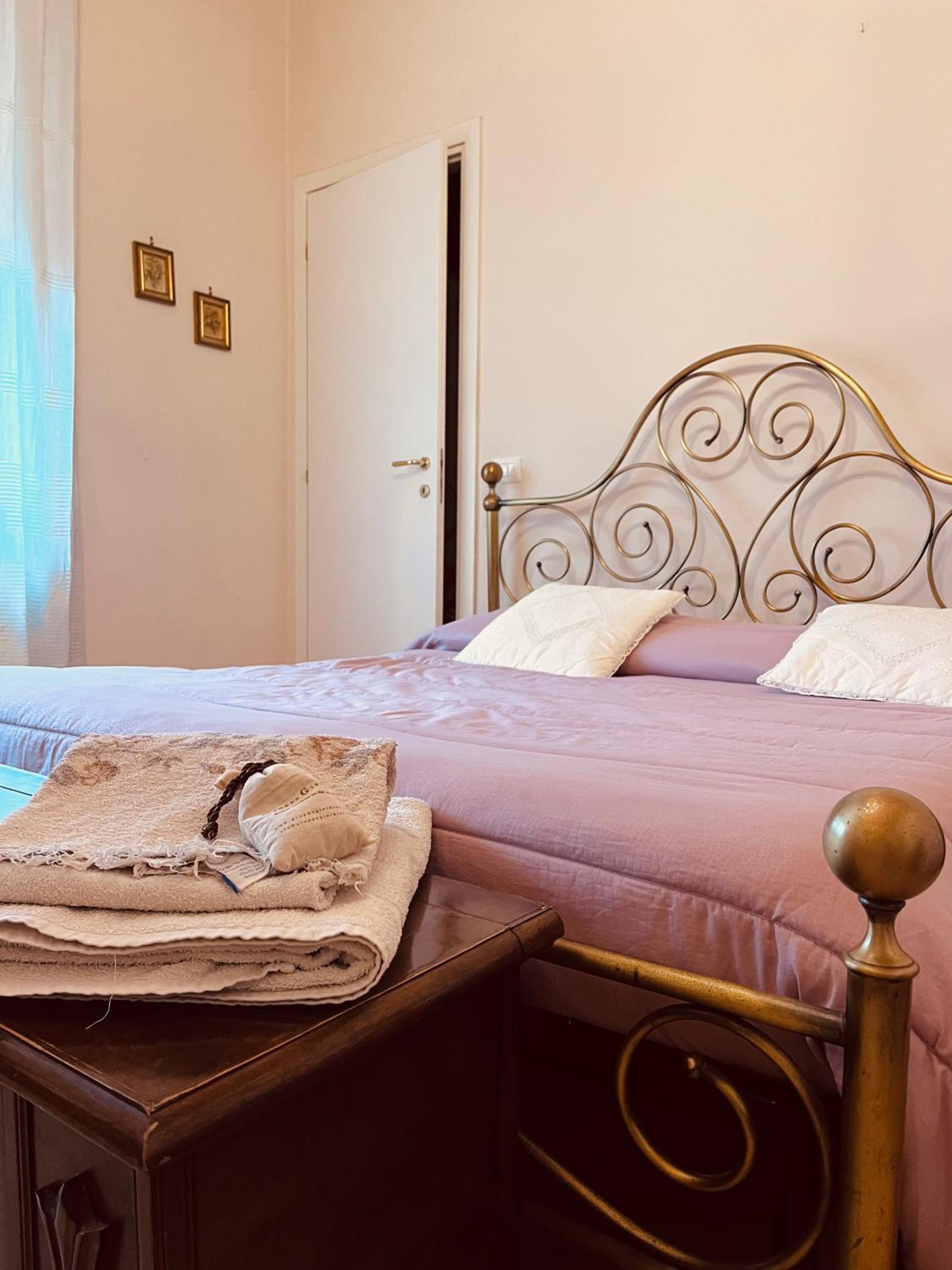 Economy Double Room photo 1