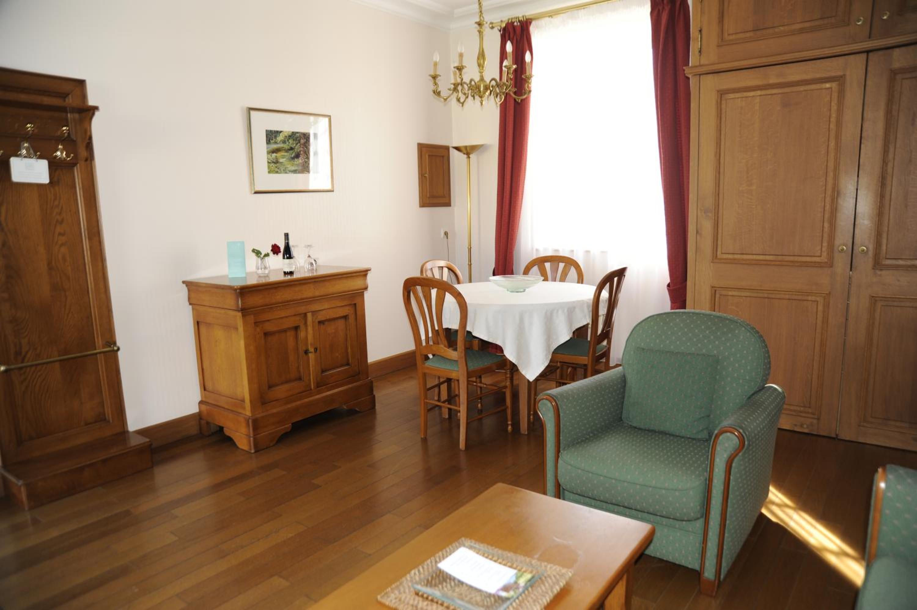 Apartment with Garden View photo 3