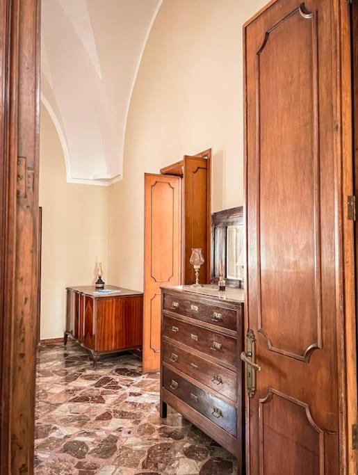 Three-Bedroom House photo 3