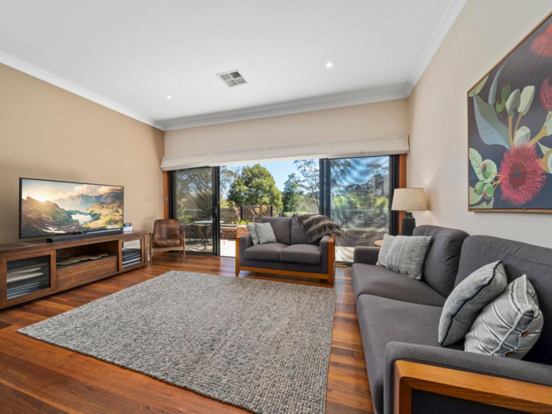 Four-Bedroom House photo 1