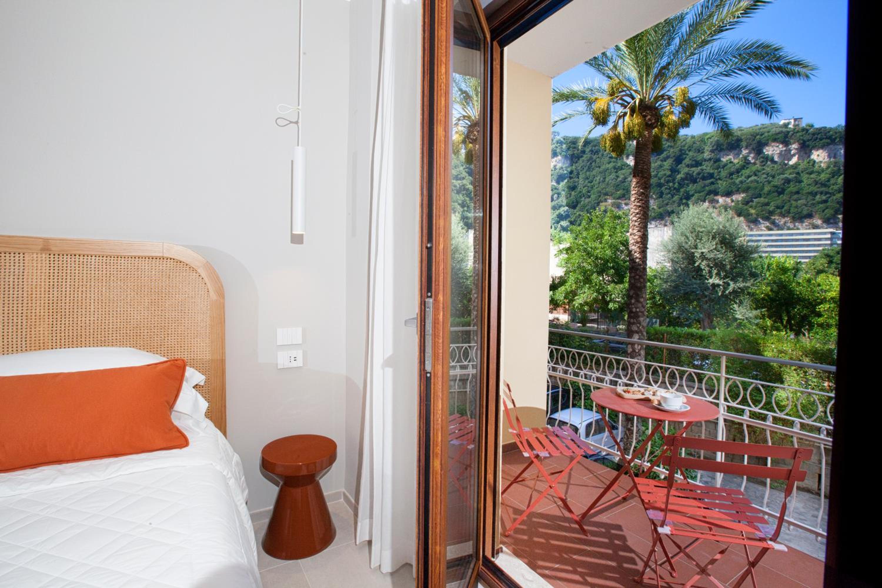 Deluxe Double Room with Balcony - Photo 2