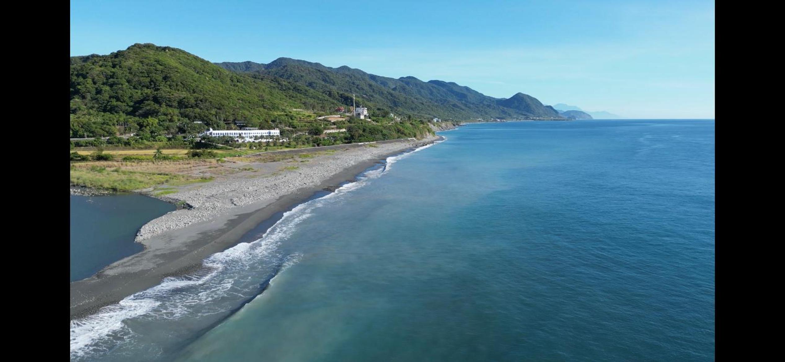 Bungalow - Beach Front photo 3