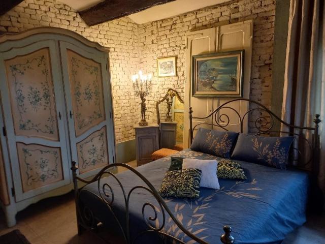 Double Room with Private External Bathroom photo 1