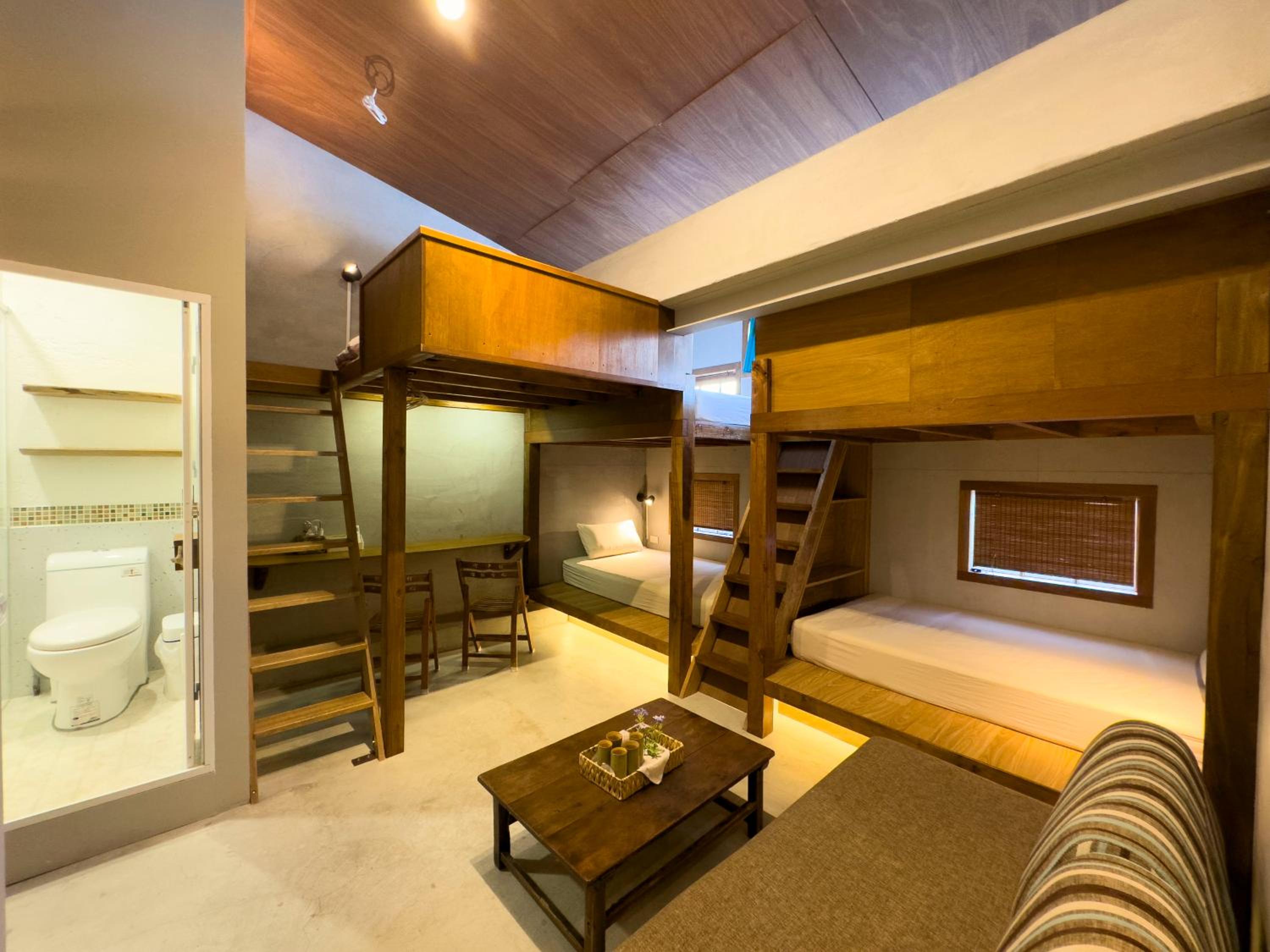 Mixed Dormitory Room