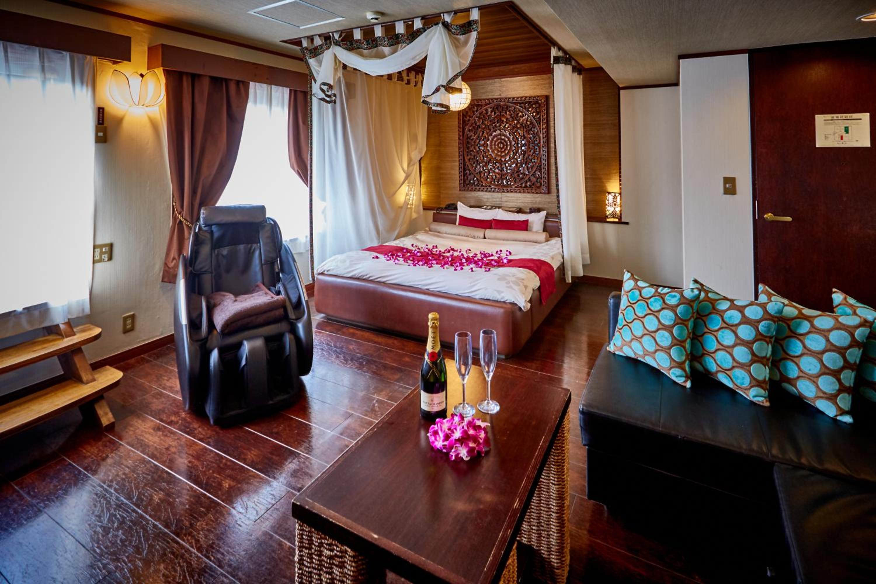 Deluxe Double Room with Balcony photo 1