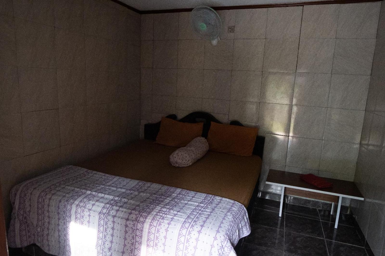 Deluxe Double Room with Balcony - Photo 8