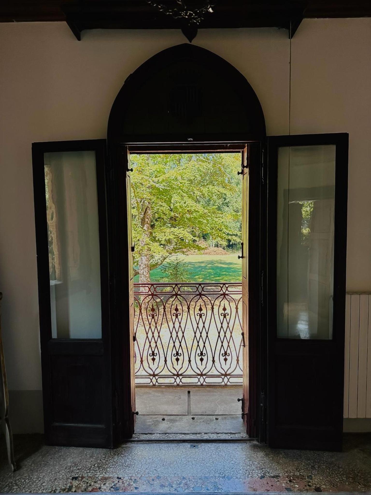 Villa photo 3