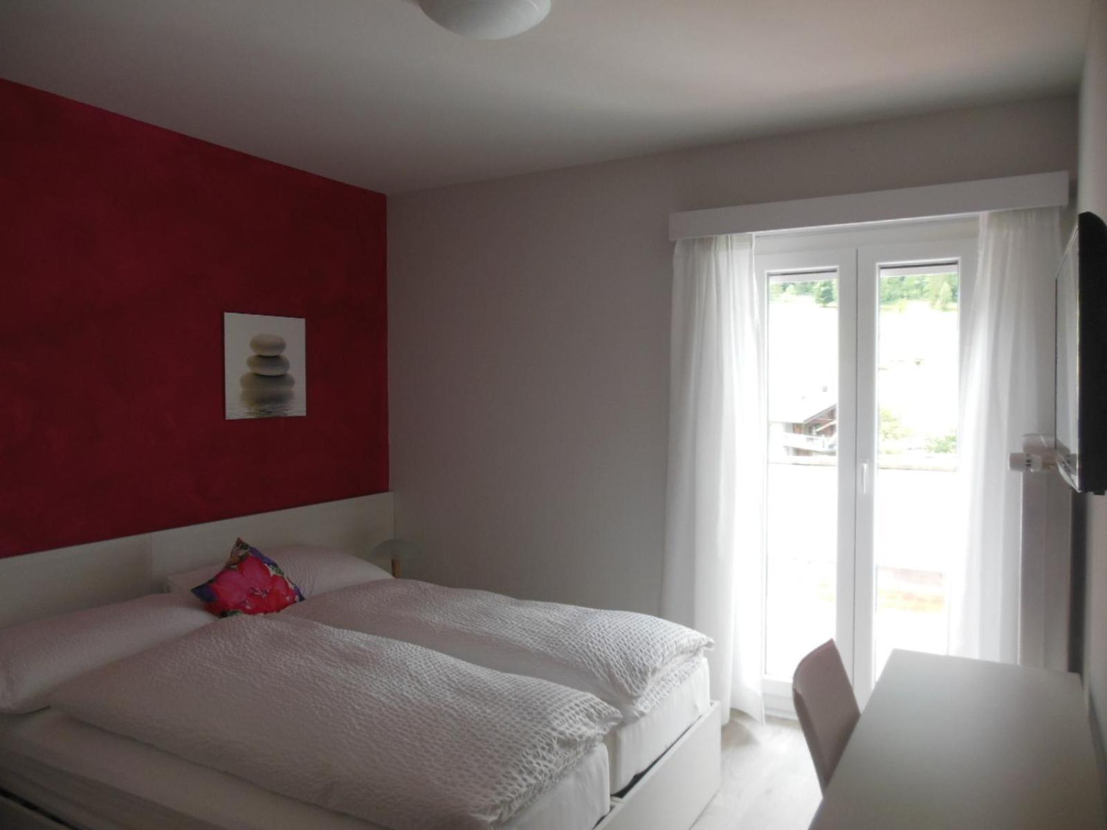Deluxe Double Room with Balcony photo 3