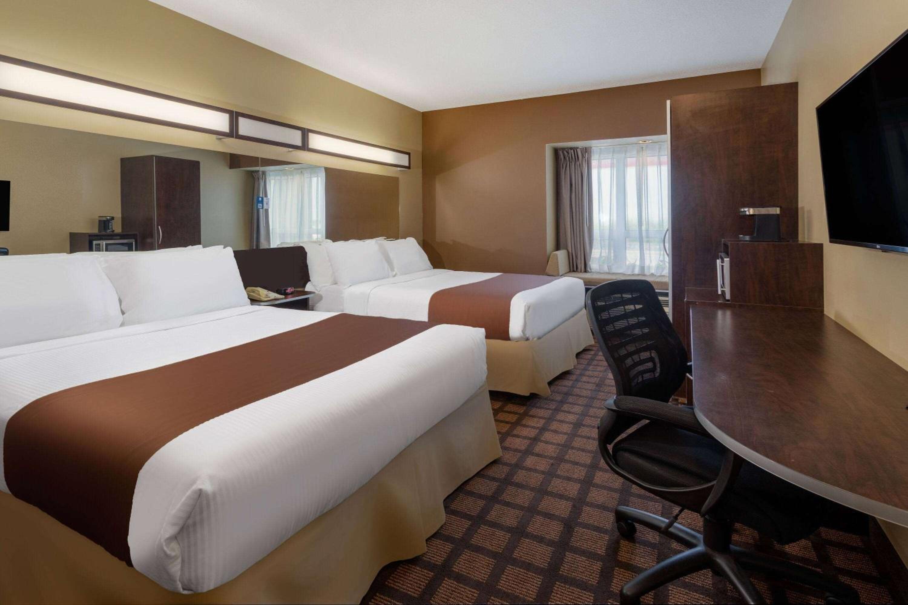 Queen Room with Two Queen Beds - Non-Smoking