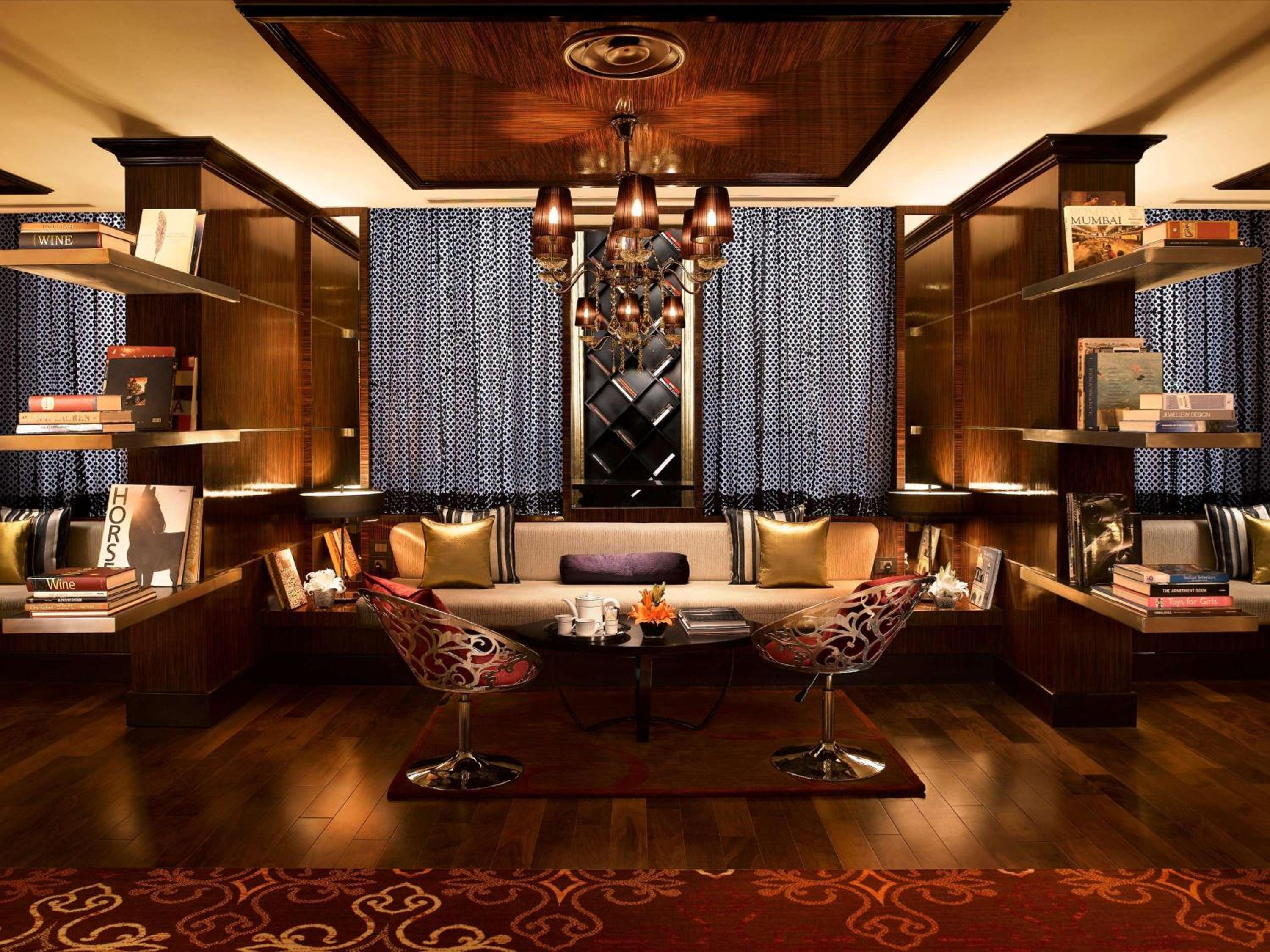 Executive Twin Room with Buffet Breakfast , 20% off on Food & Soft Beverages , Spa and Laundry thumbnail 5