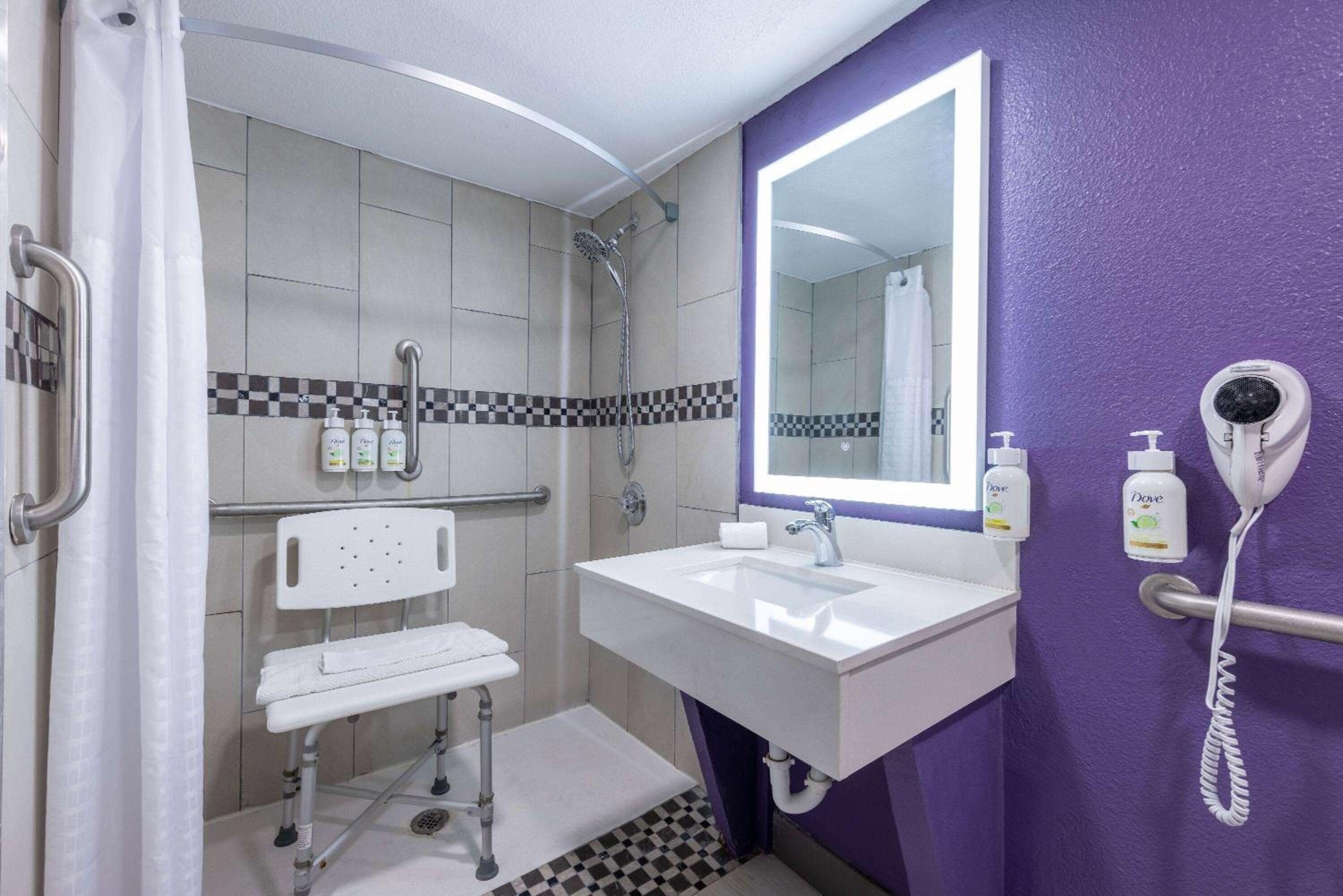 King Room - Disability Access - Photo 4